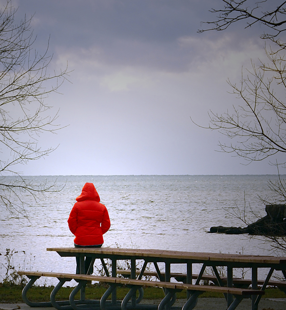 关于独处的文案精选  1,独处是人生中的美好时刻和