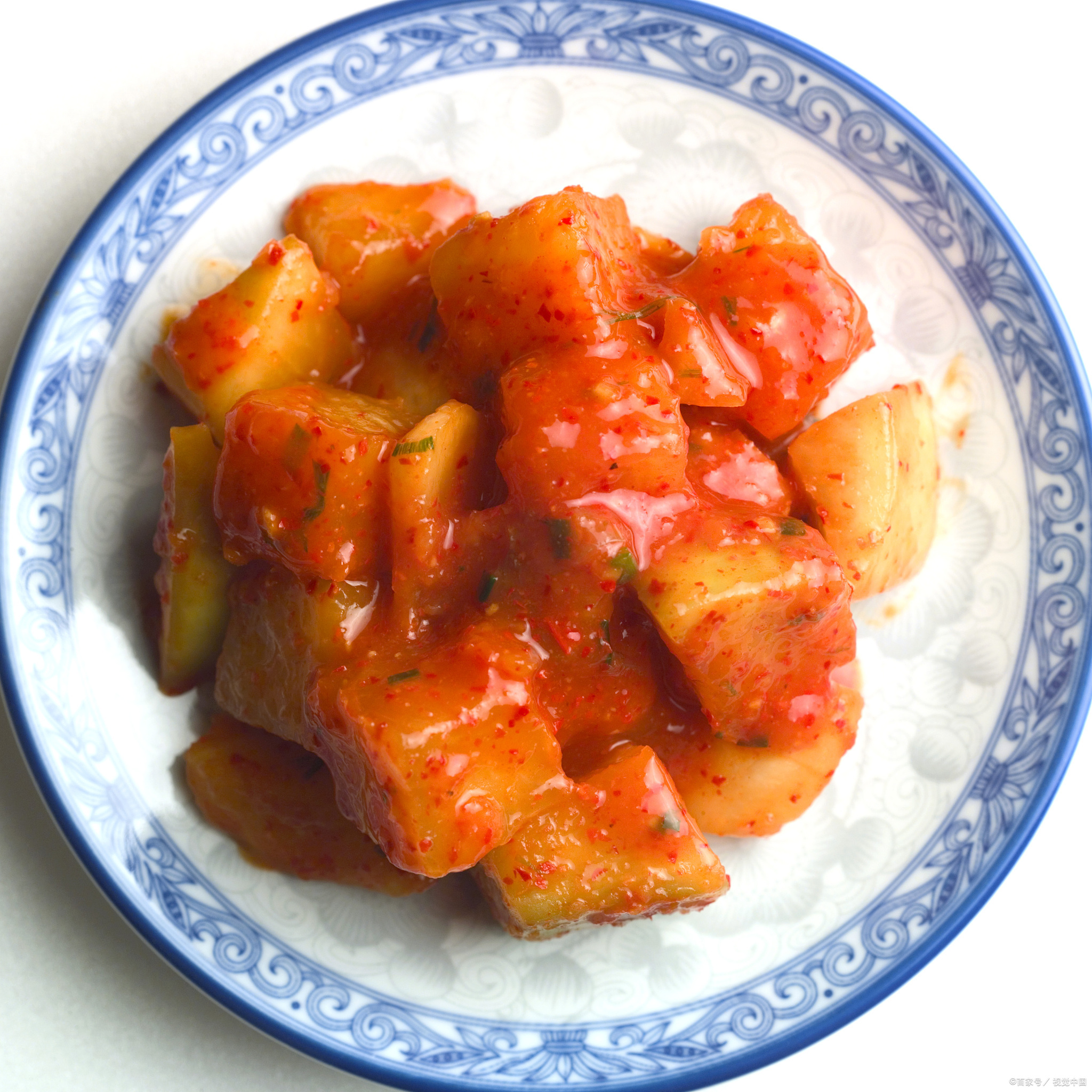 腐乳土豆是一道美味的中式烹饪.@美食有趣有味的动态