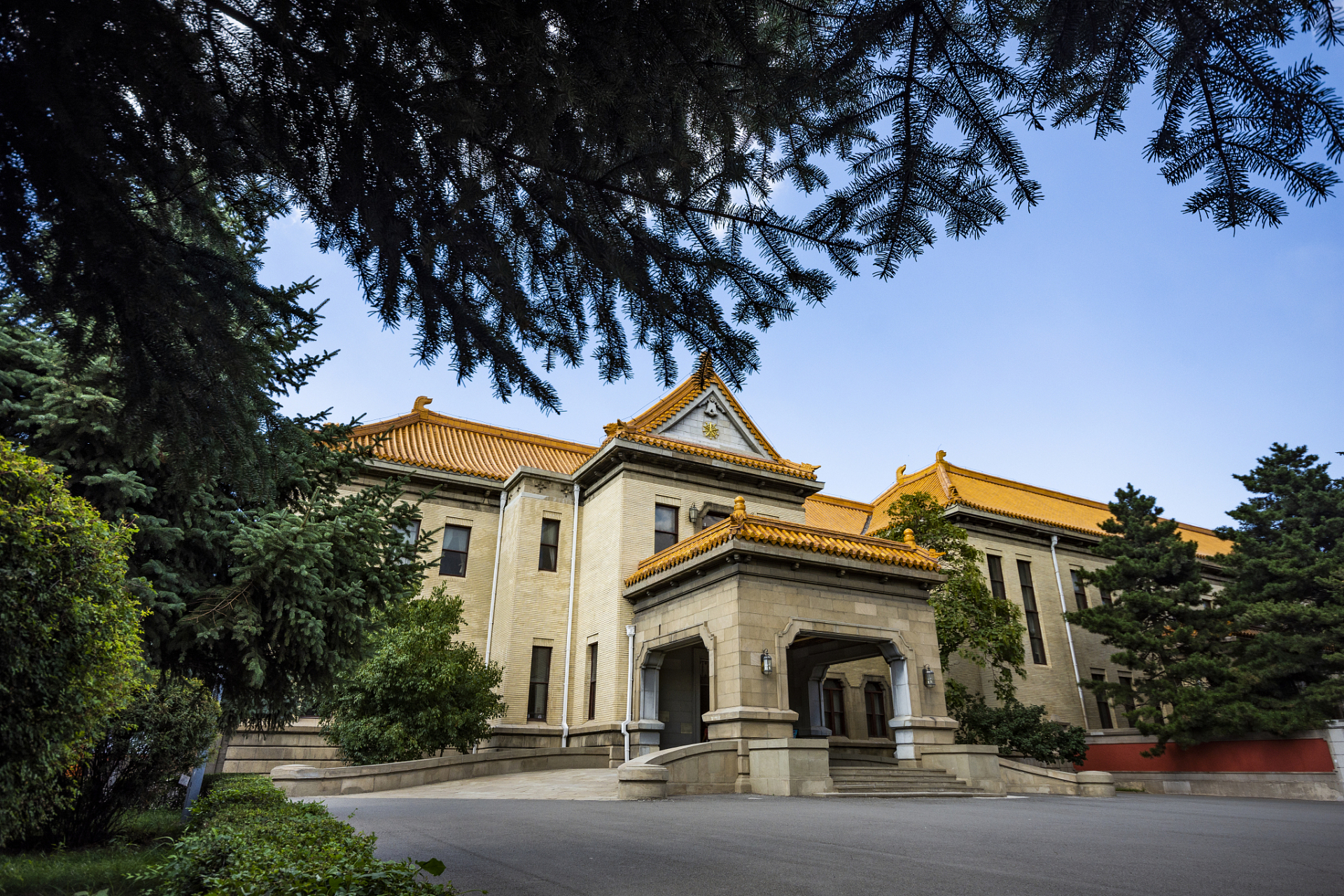 南京总统府是一个历史文化底蕴深厚的景点,有着独特的历史和文化.