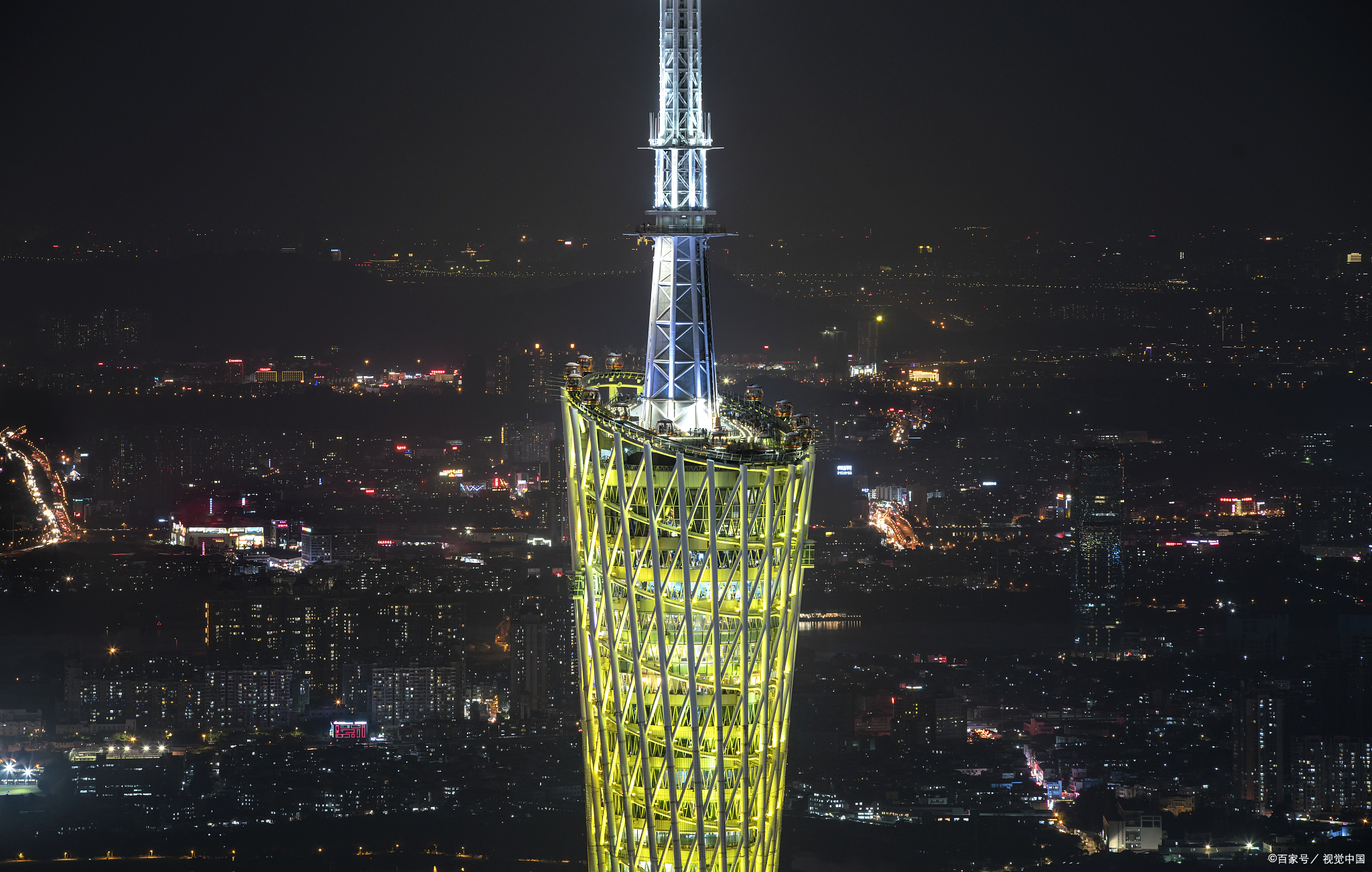 广州塔(小蛮腰),广州塔是广州的地标性建筑,高达600米,是中国第一高塔