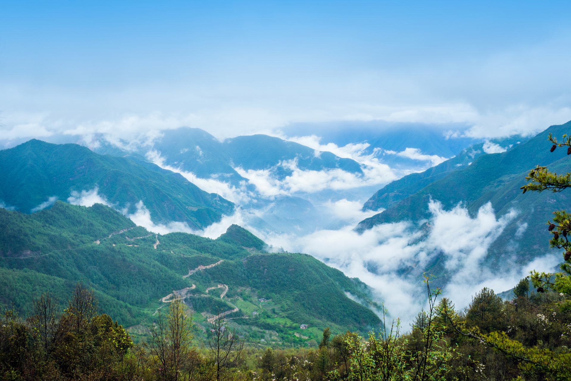 秦岭江山景区,作为一颗璀璨的明珠镶嵌在秦岭东段南麓的商洛市商州区