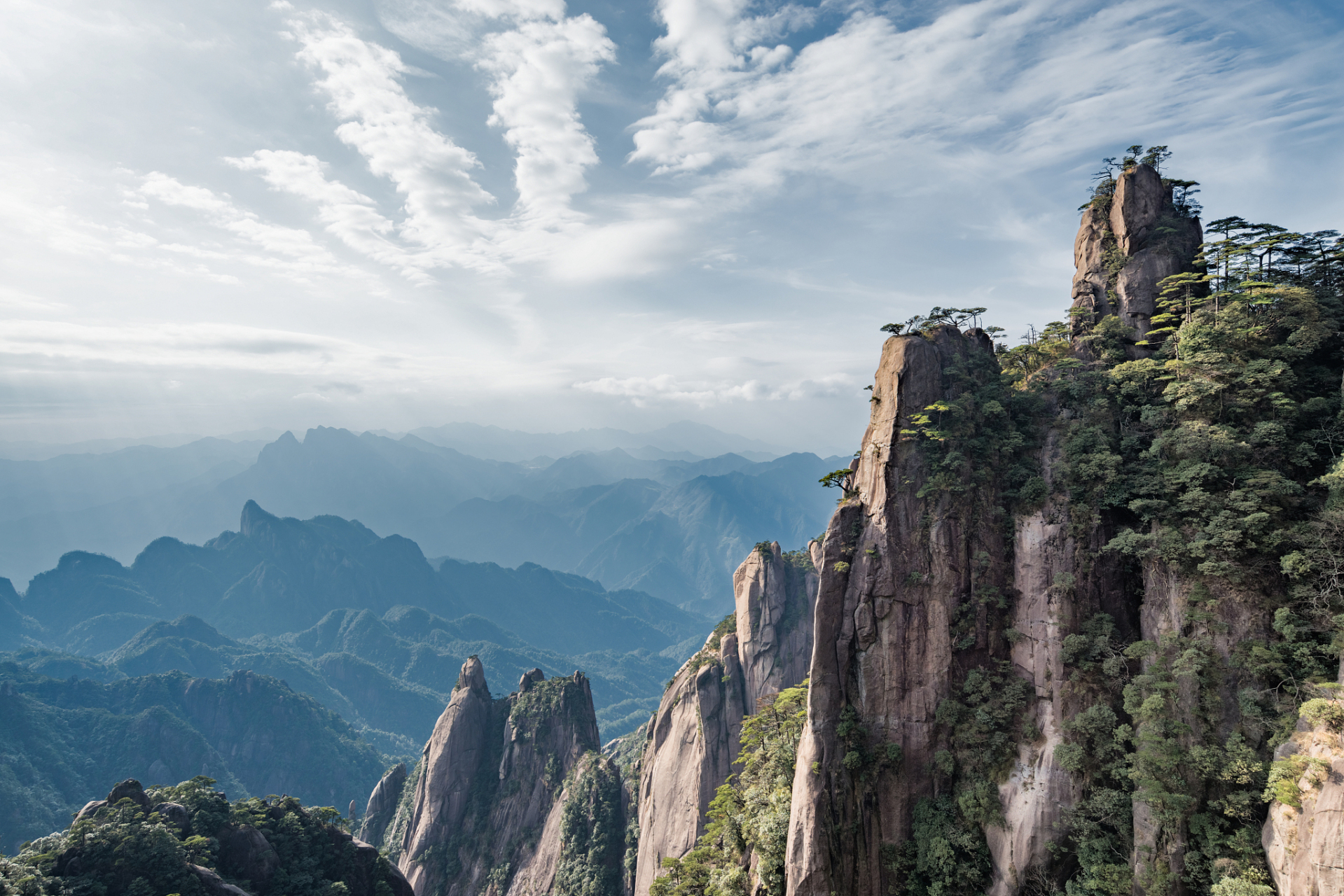 尽人皆知,有个成语名为"三山五岳",那么你能否准确地说出三山五岳究竟