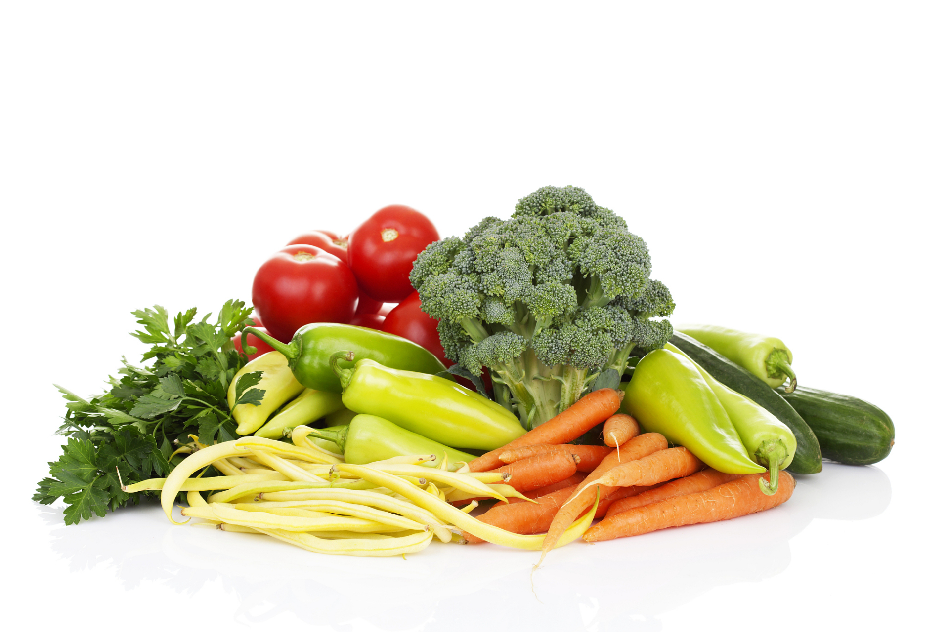 绿色蔬菜富含许多对健康有益的营养素,如维生素c,叶酸,纤维素和钙,镁