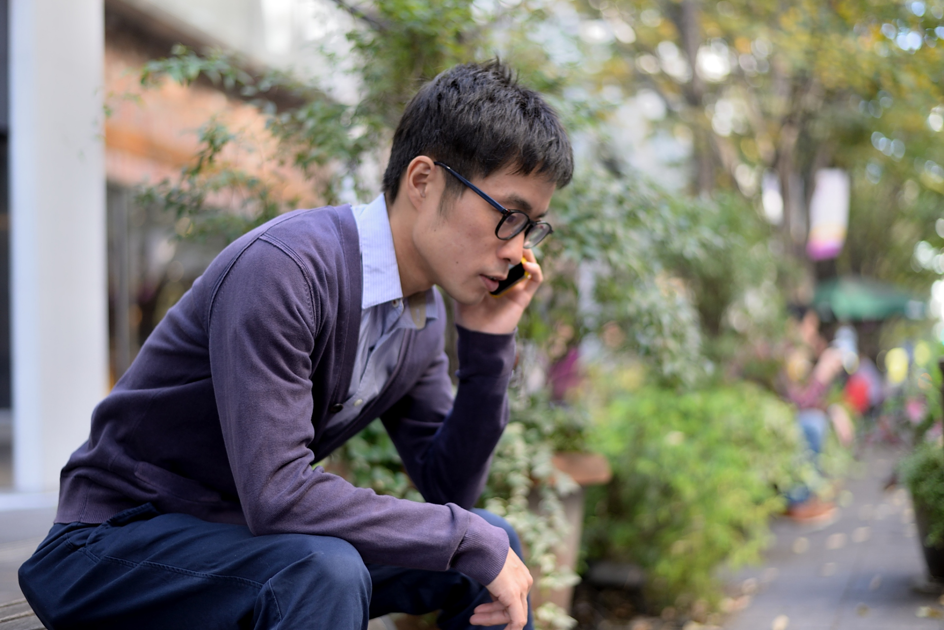 农村已经有很多大龄青年了,就我知道从小一块玩的同龄人,就有:村东头