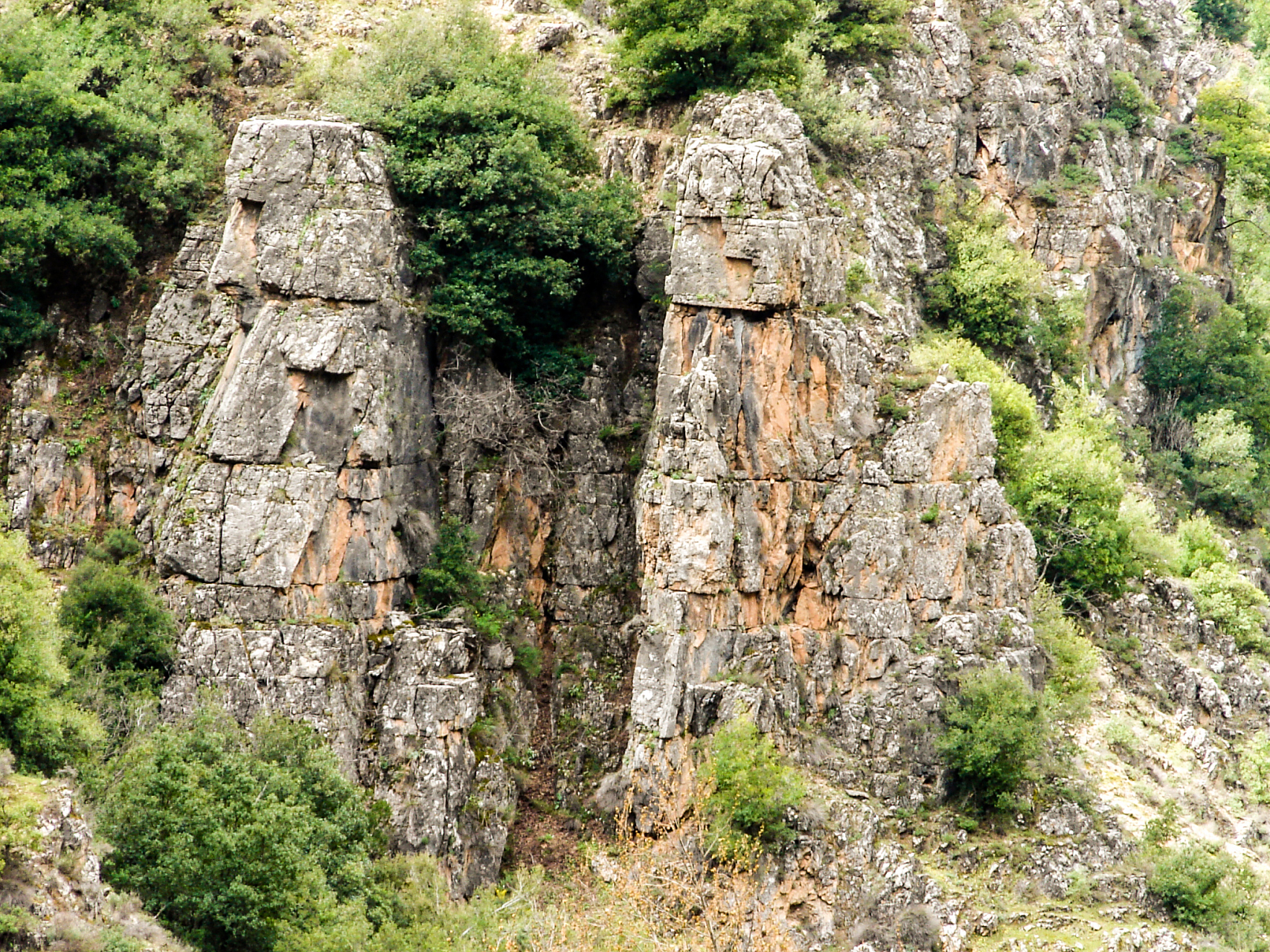 云南省临沧沧源崖画谷旅游风景区绝对是您的不二选择!