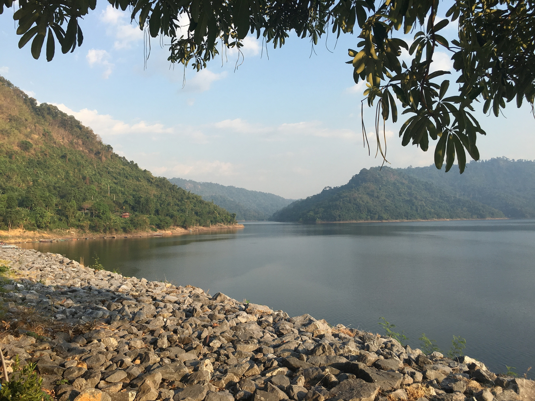 跟我游泰山系列之--虎山水库 泰山虎山水库,位于山东省泰安市泰山区