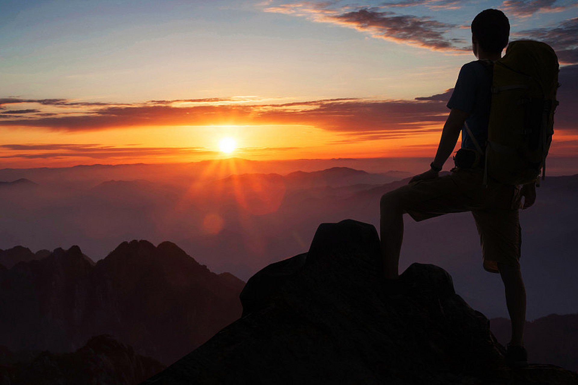 从经历中汲取智慧,勇敢做自己,让信念照亮辉煌人生之路!