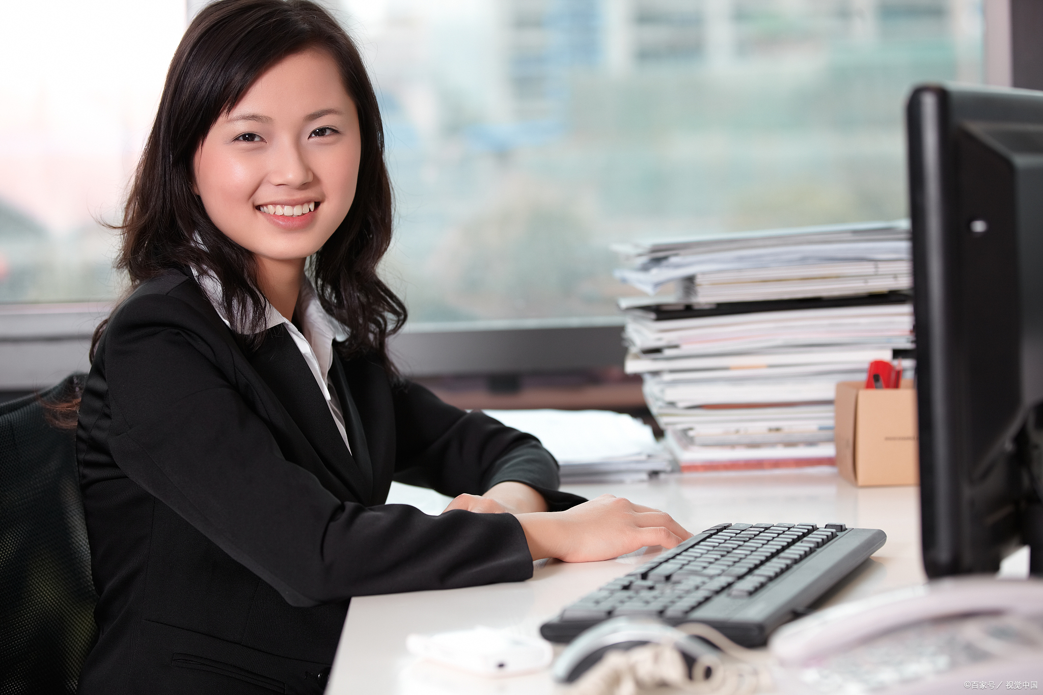 文员工作涉及到的不只是办公软件的操作,还包括组织协调能力,沟通能力