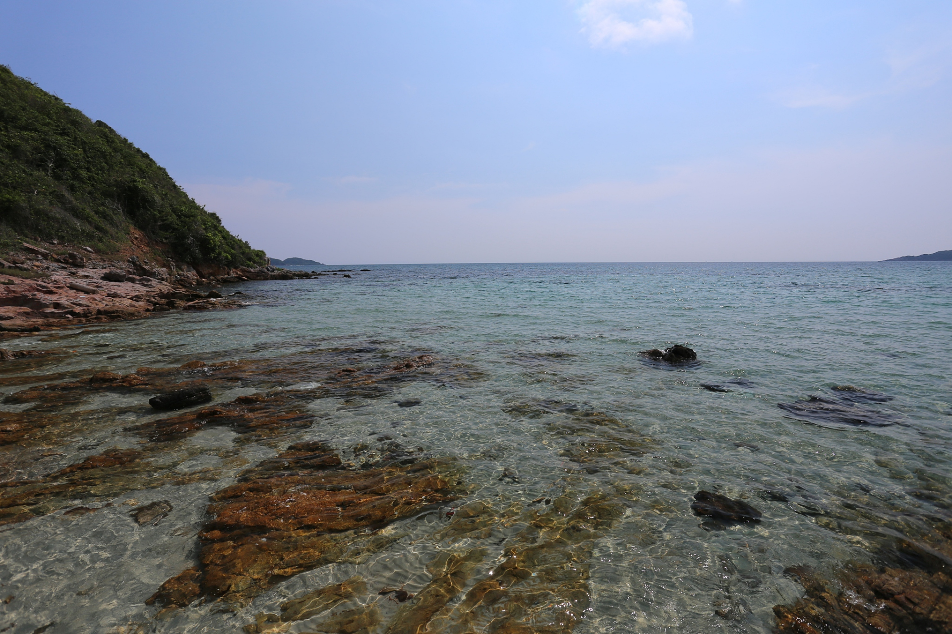 让我们一起来揭开三亚东瑁洲岛的神秘面纱,探寻它的由来,历史和旅行