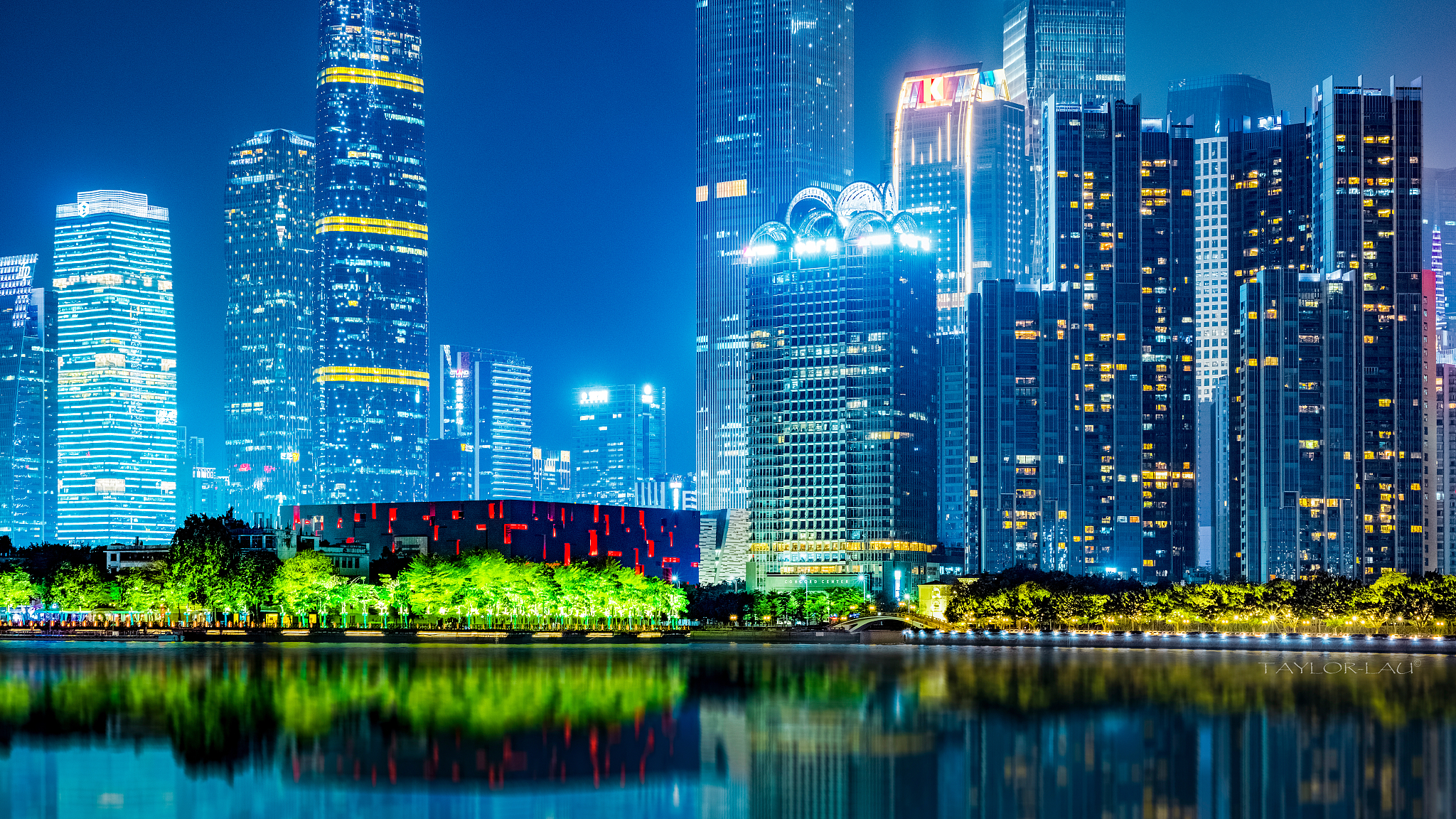 广东广州,珠江夜景璀璨迷人,繁华都市等你来