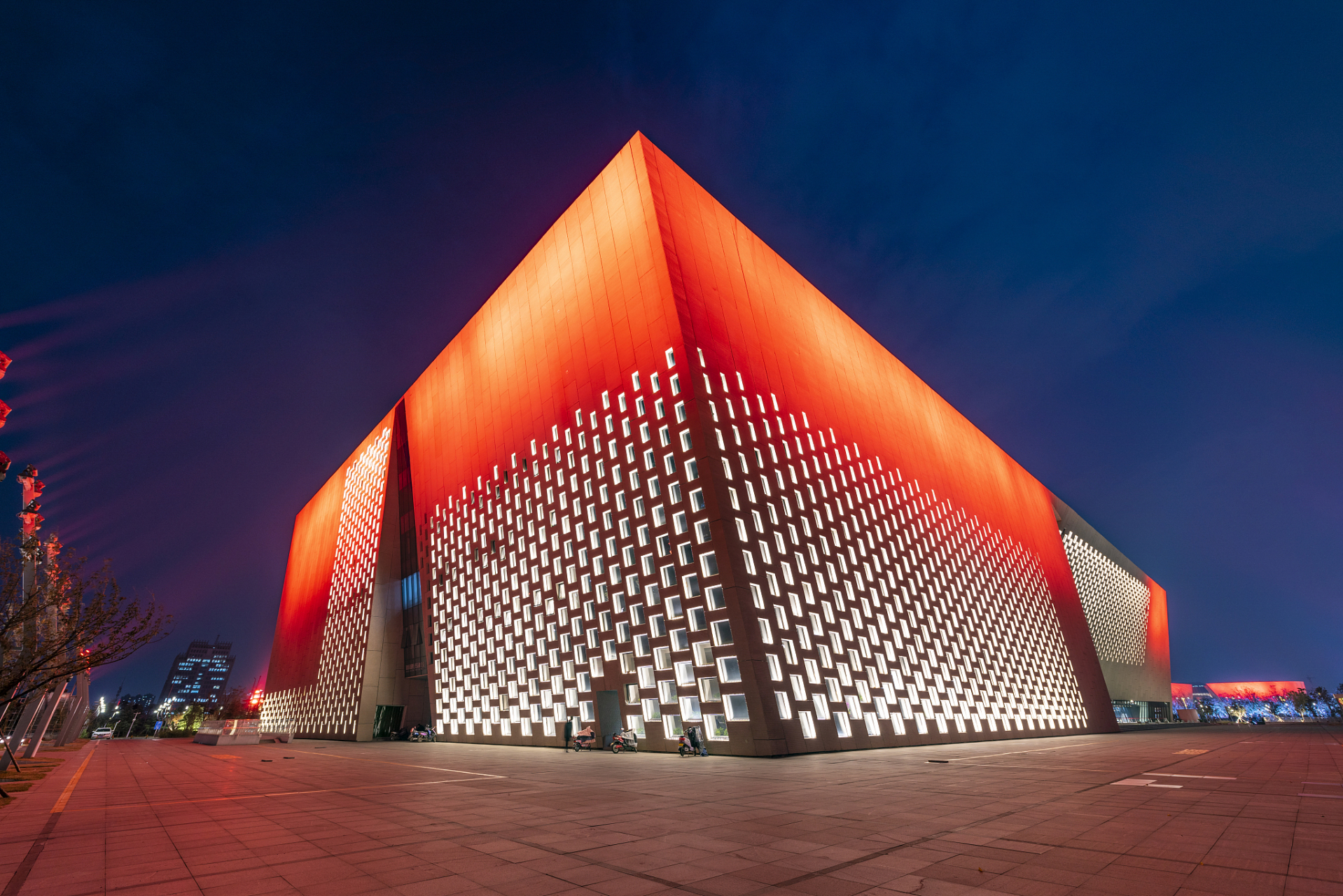 郑州美术馆,一个充满艺术气息的殿堂,邀您一同走进.