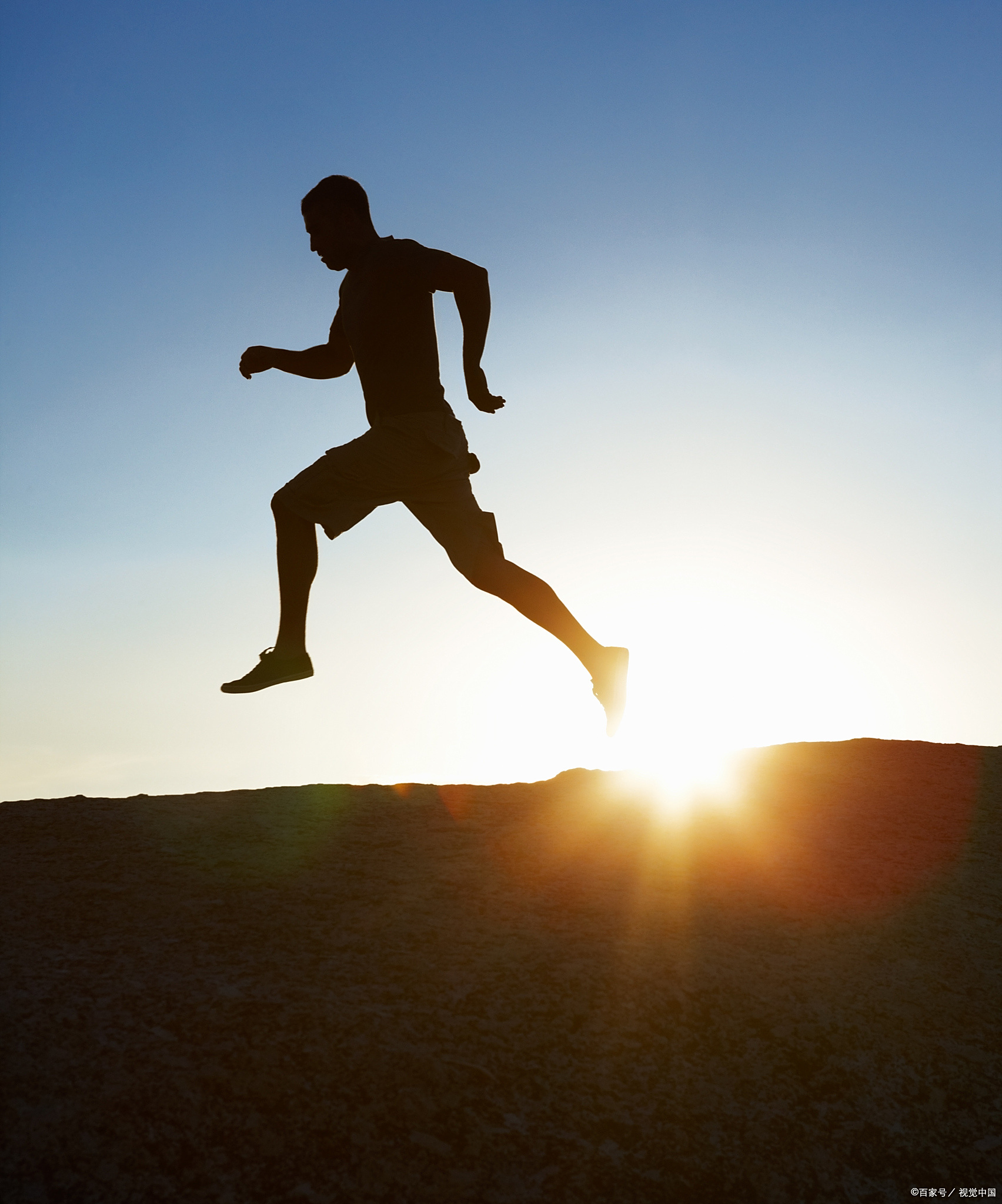 记住,没有伞的孩子要努力奔跑