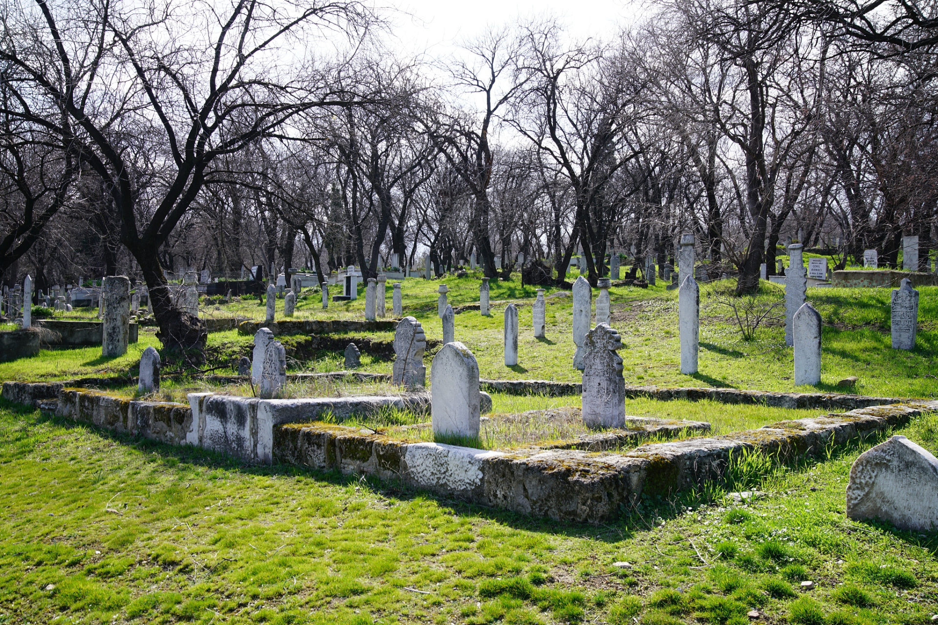 武汉归元陵园|选择墓地什么位置最佳? 中国人非常重视风水.