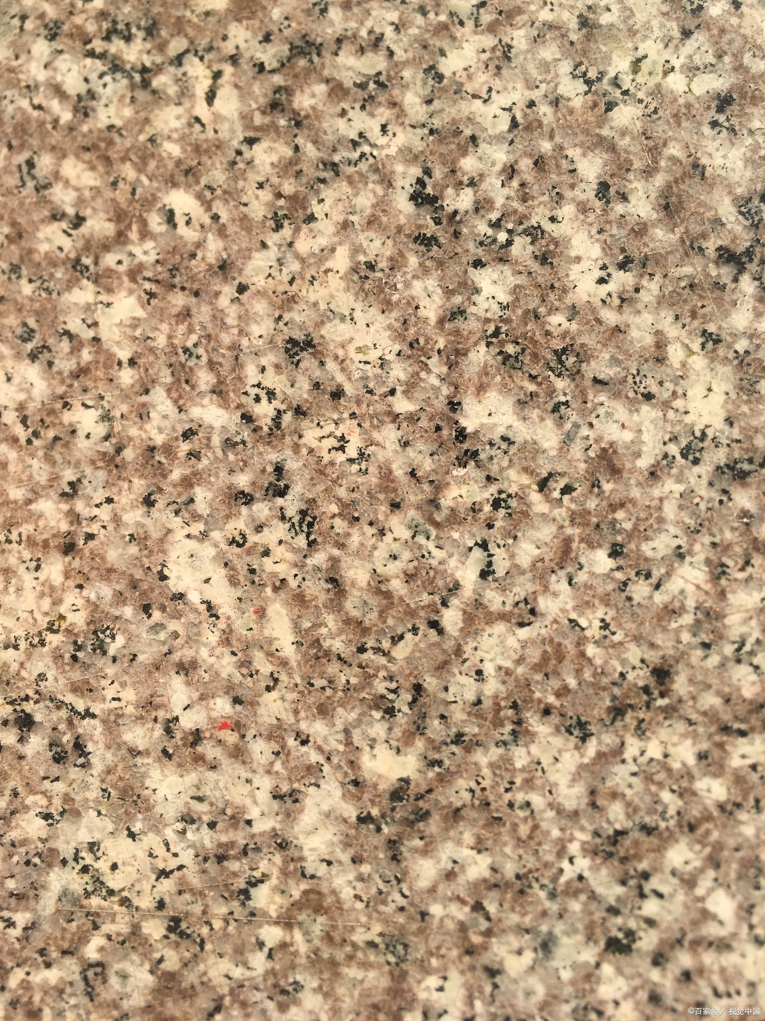 作为一种高档的建筑材料,黄金麻石材在建筑行业中应