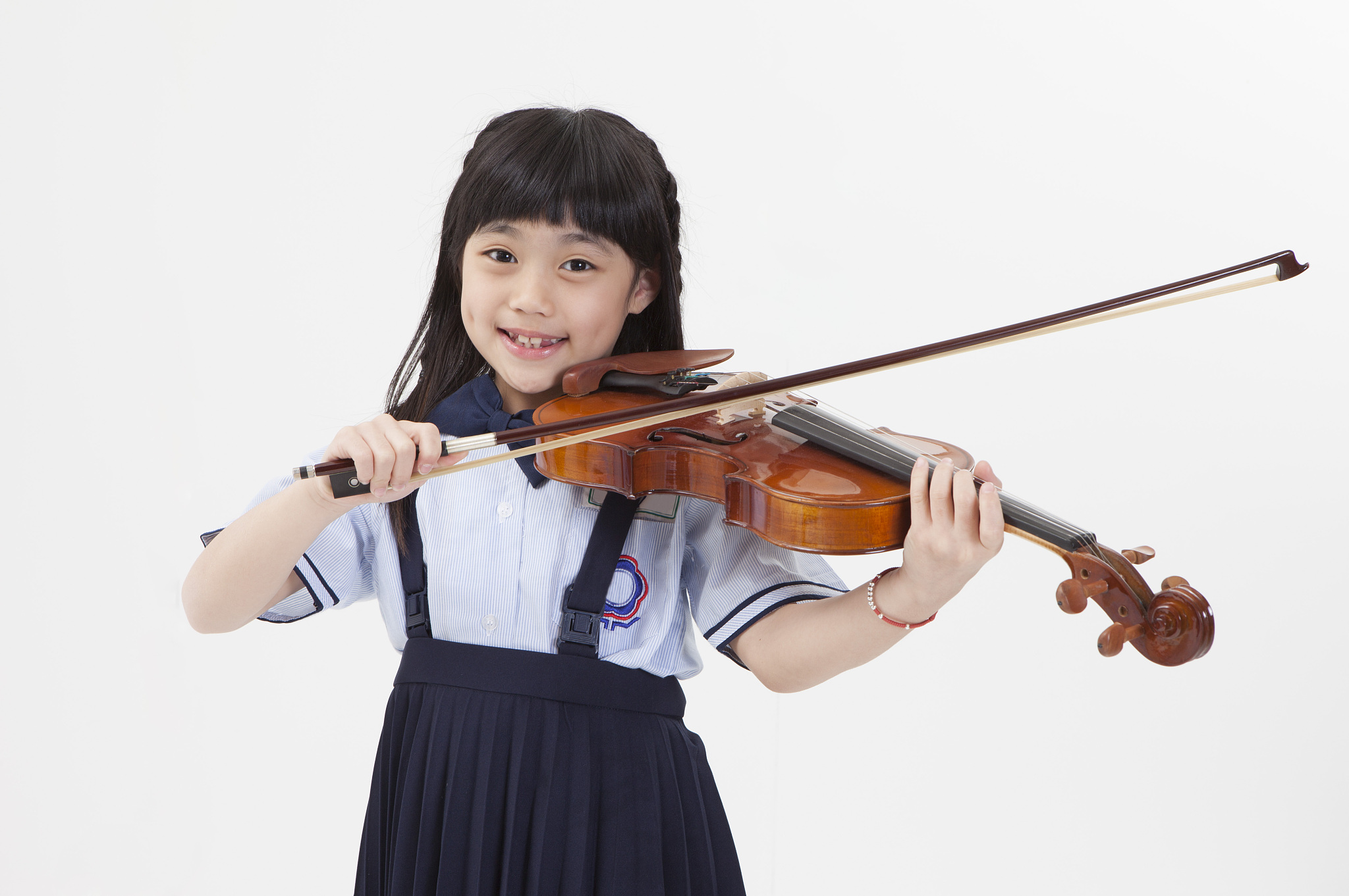 孩子学习小提琴姿势不对,能调整吗?