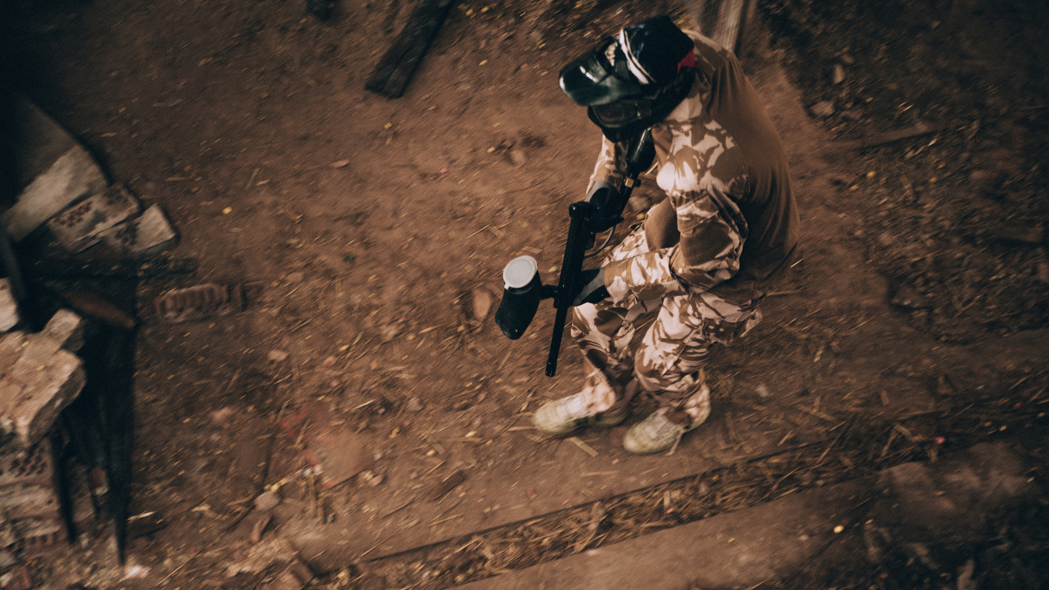 在那被时光尘埃轻轻覆盖的角落,藏着一群灵魂,他们