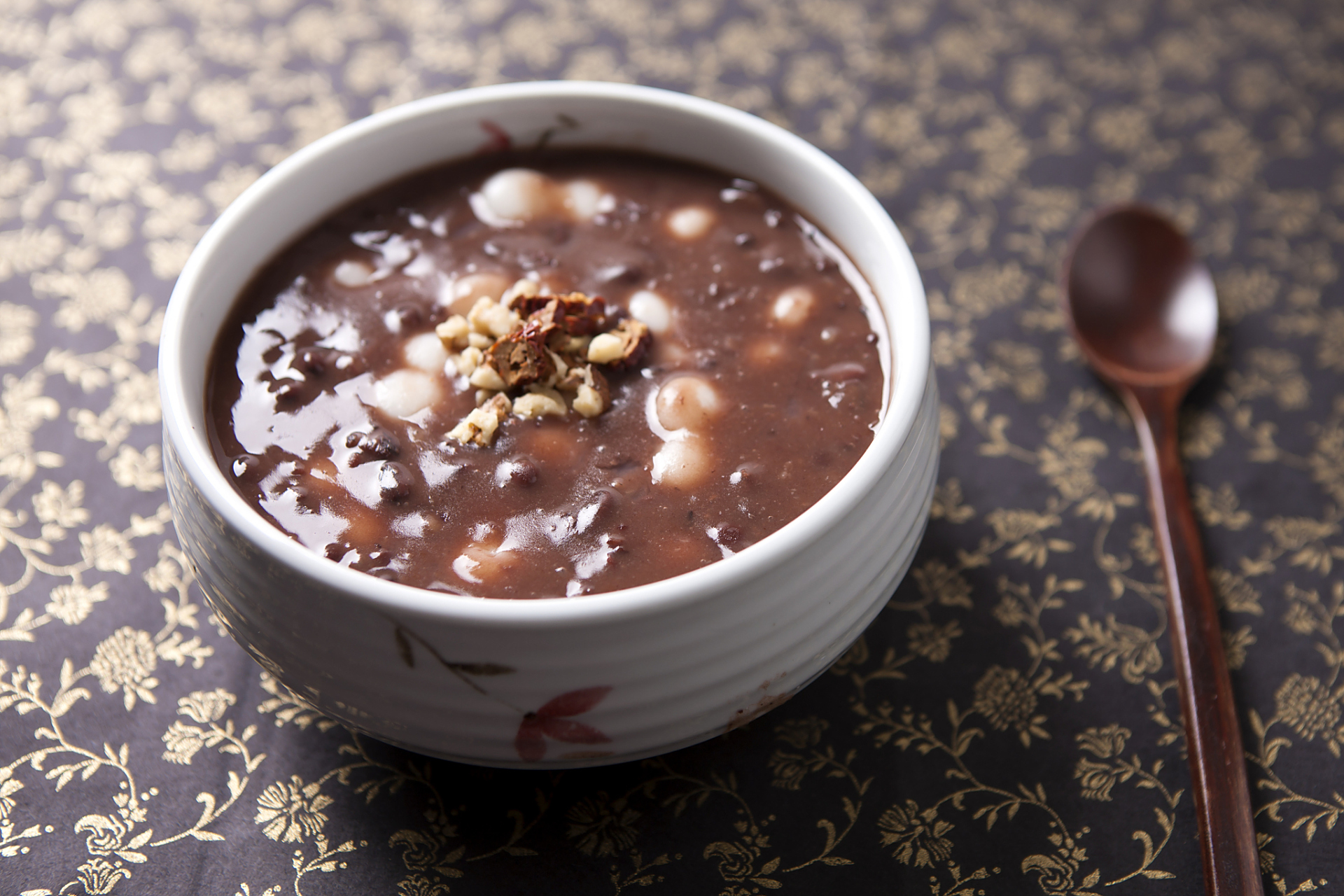 我昨天晚饭刚做了杂豆粥,这就是我家的解暑粥.