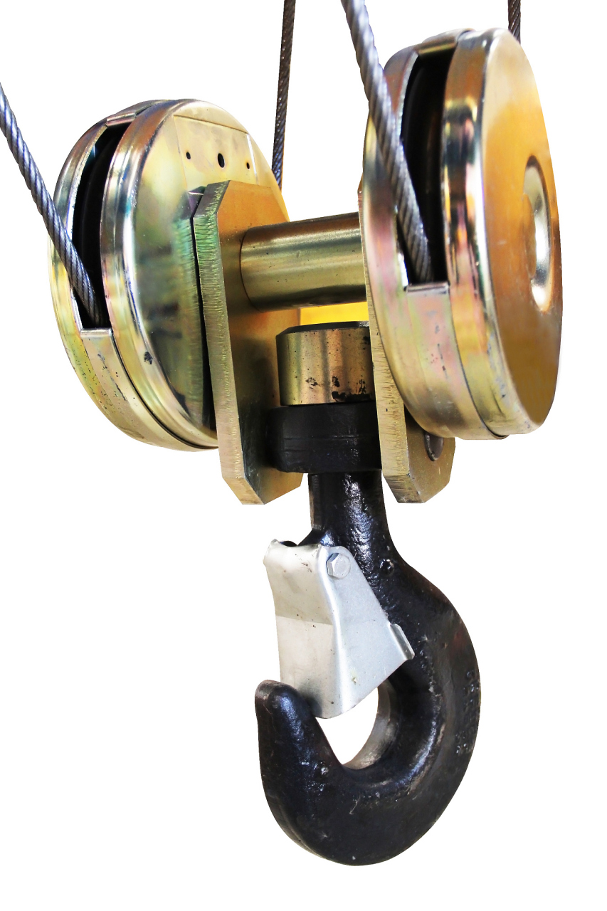 支点是转动轴,动力臂和阻力臂都等于滑轮的半径.