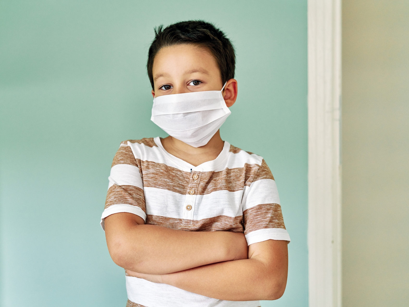 11个月男婴被强制戴口罩闷死  这起男婴因被强制戴口罩不幸窒息死亡的