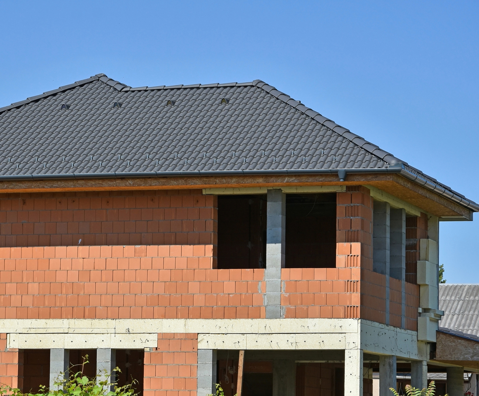 11566 在农村老家建房时,选择平屋顶还是坡屋顶一直是一个热门
