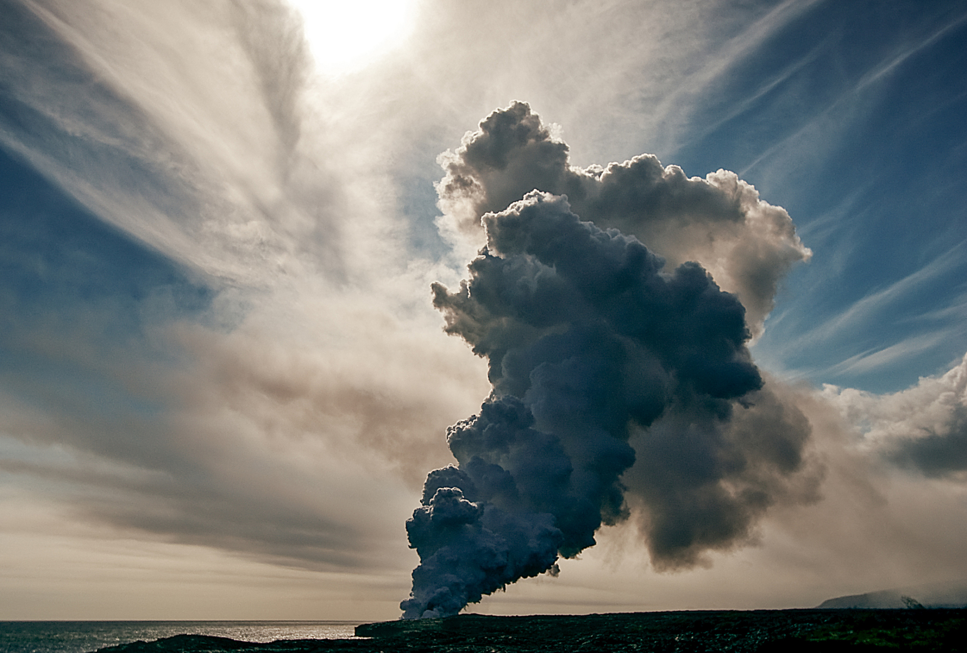 江苏盐城龙卷风致2死15伤#  此次江苏盐城龙卷风造成了2人死亡和1人 