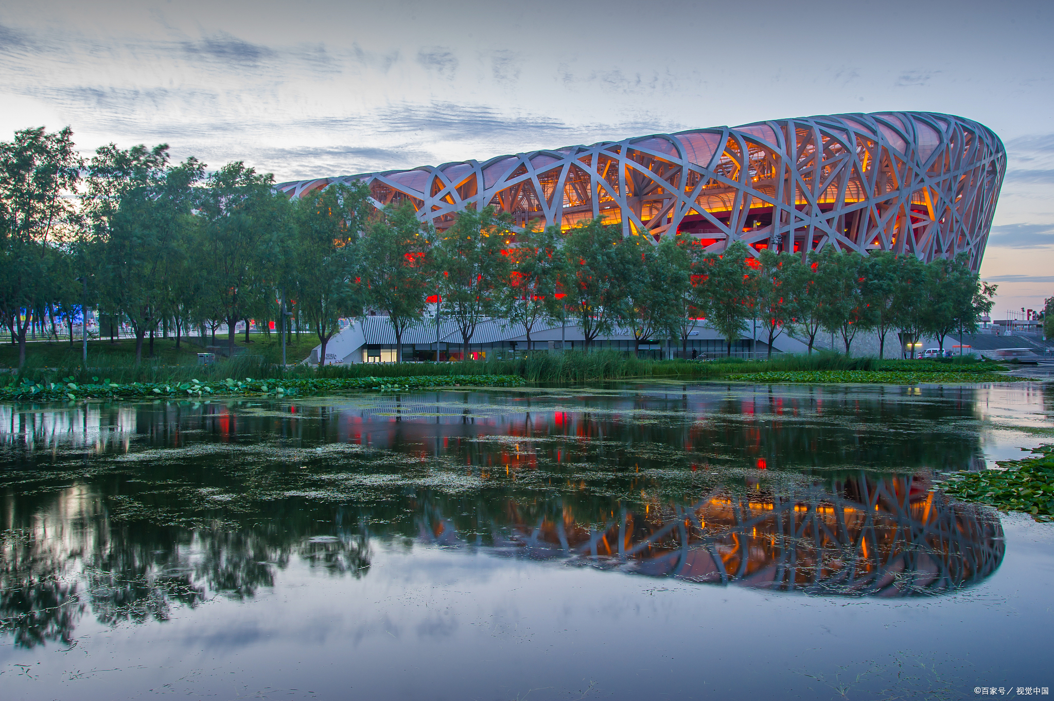 鸟巢:现代建筑的奇迹,奥运精神的象征