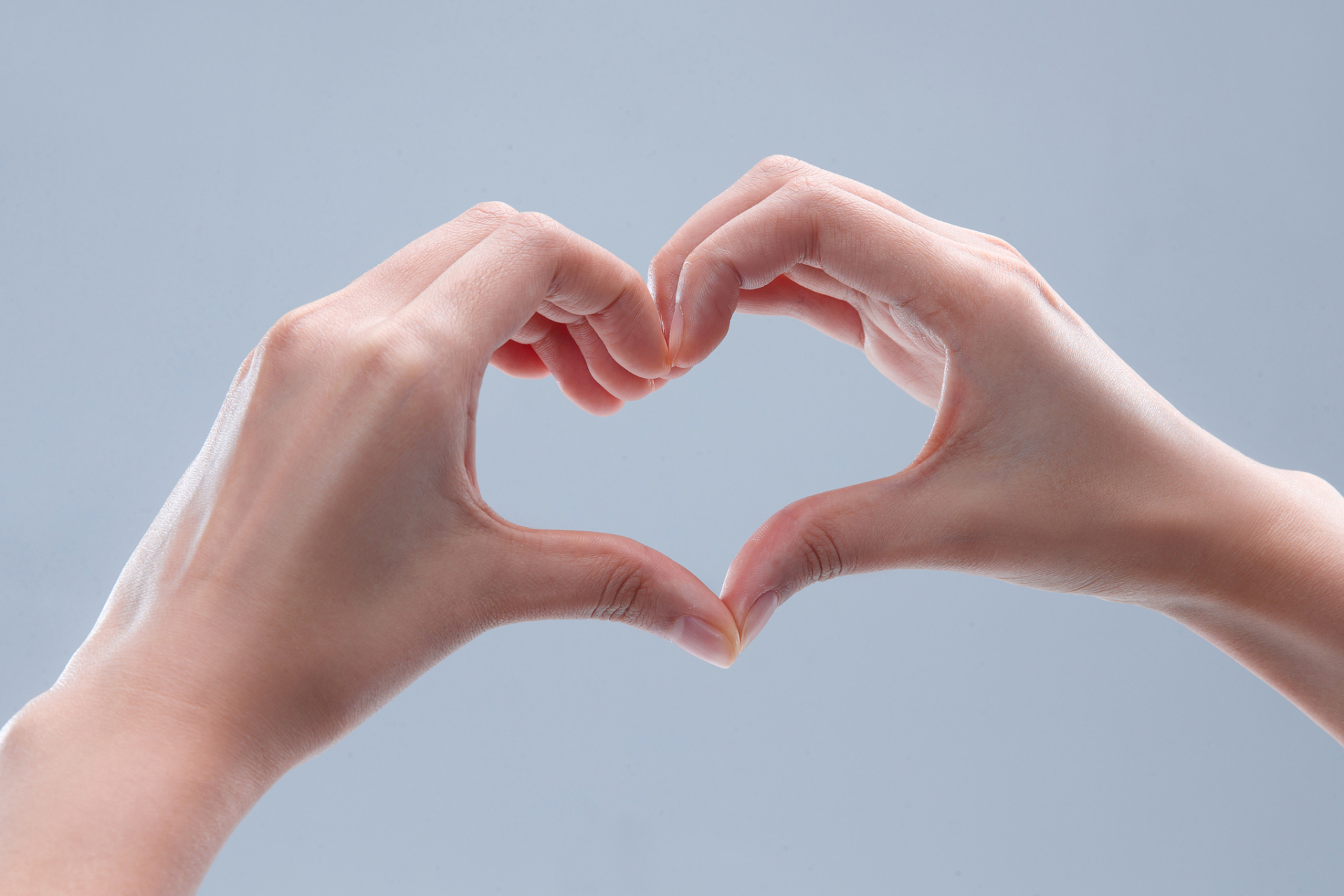 王阳明拒绝和粉丝比爱心#,哈,笑死,这是个什么人啊,完全没有听说过