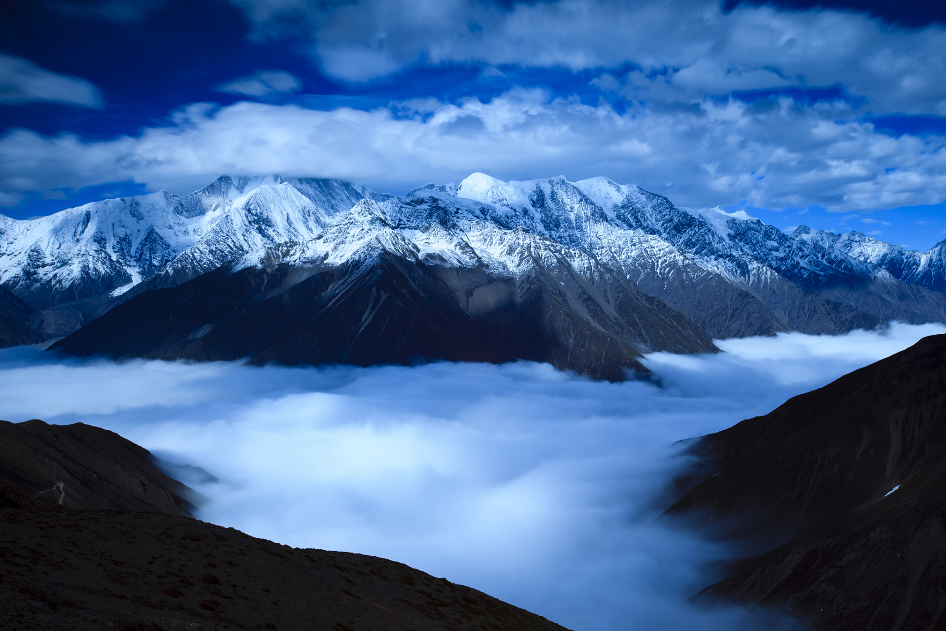 贡嘎山中国第二高峰图片