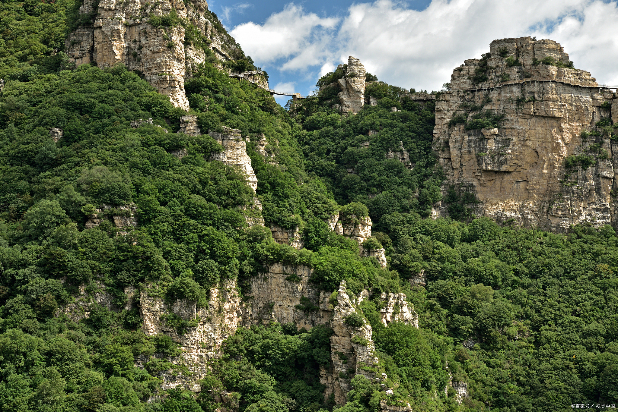 河北白石山风景区(河北白石山景区:山水秀美,宜游宜赏)