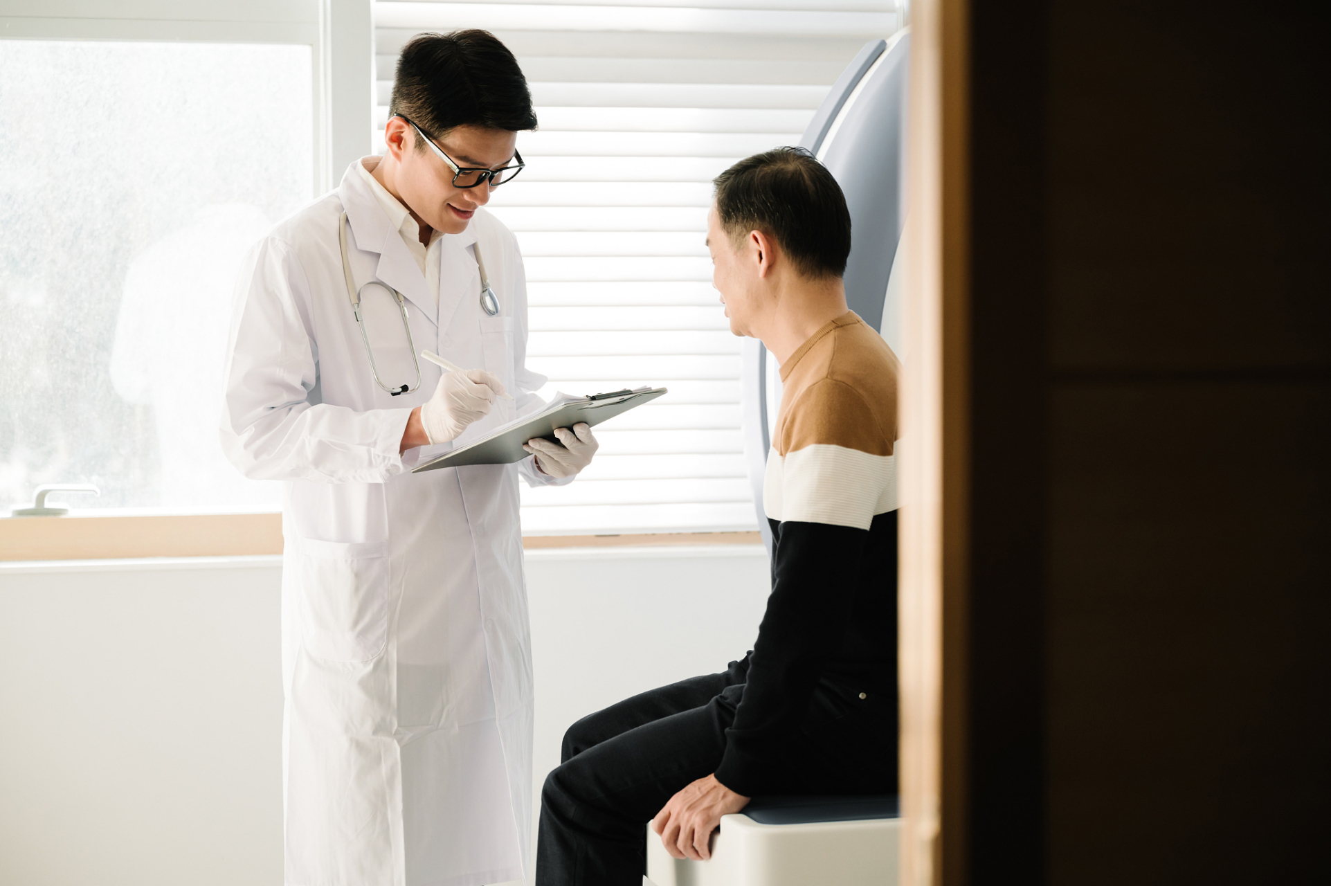 男性体检:全面了解自身健康状况 随着生活节奏的加快,健康体检越来越