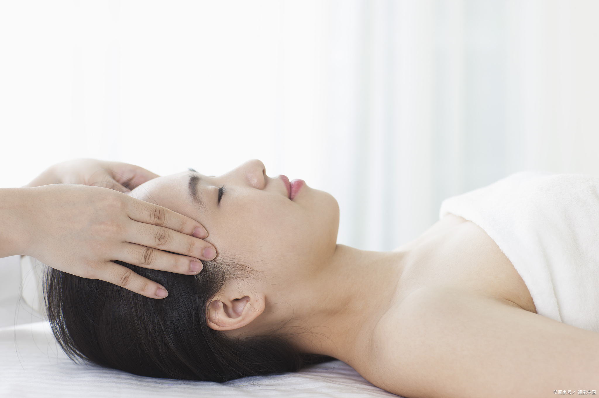 乳腺按摩能散开结节,还能让胸部变大?未必,可能会对乳腺有影响