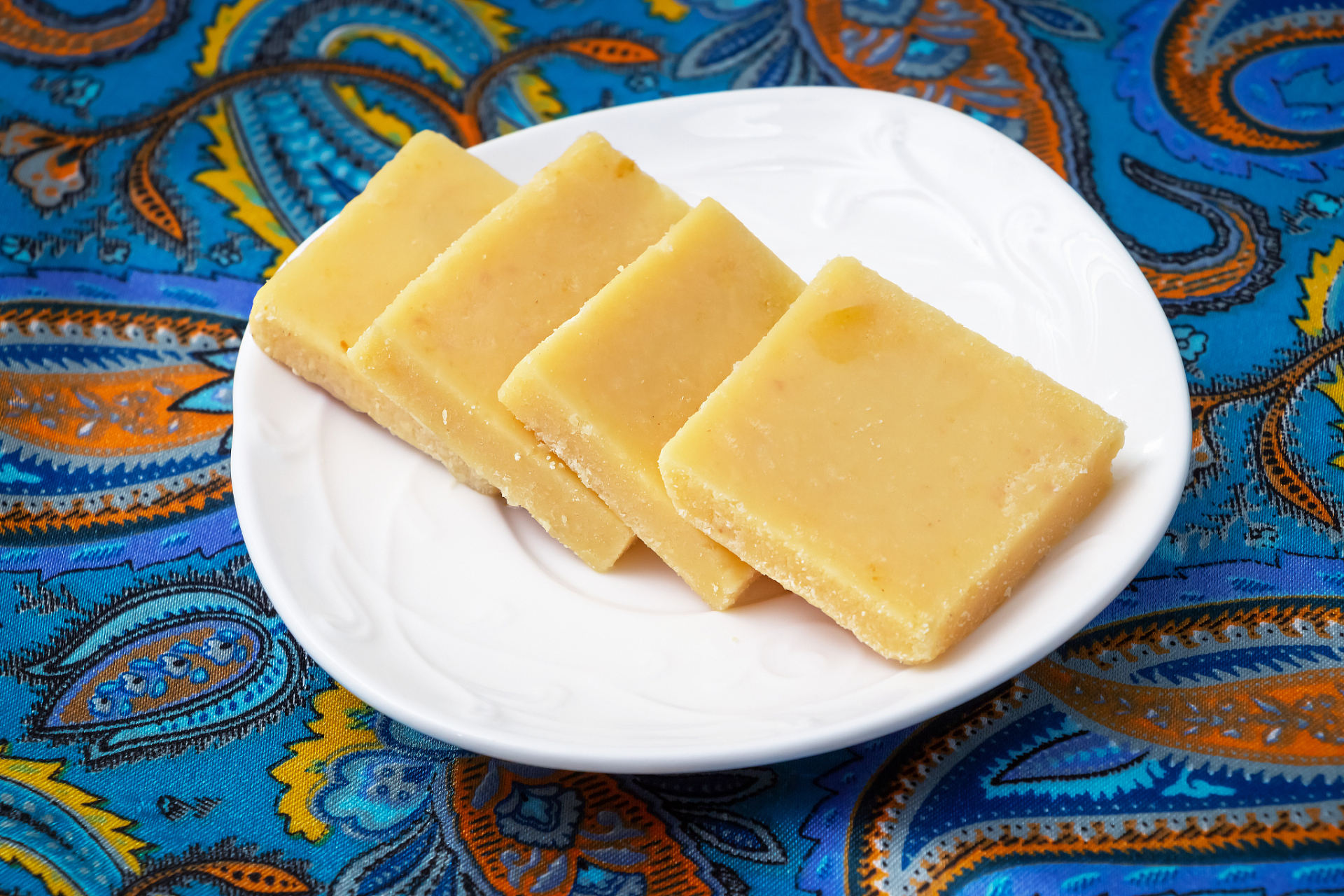 西藏美食# #西藏# 西藏十大美食小吃排行榜: 第一名:风干牛羊肉 刀