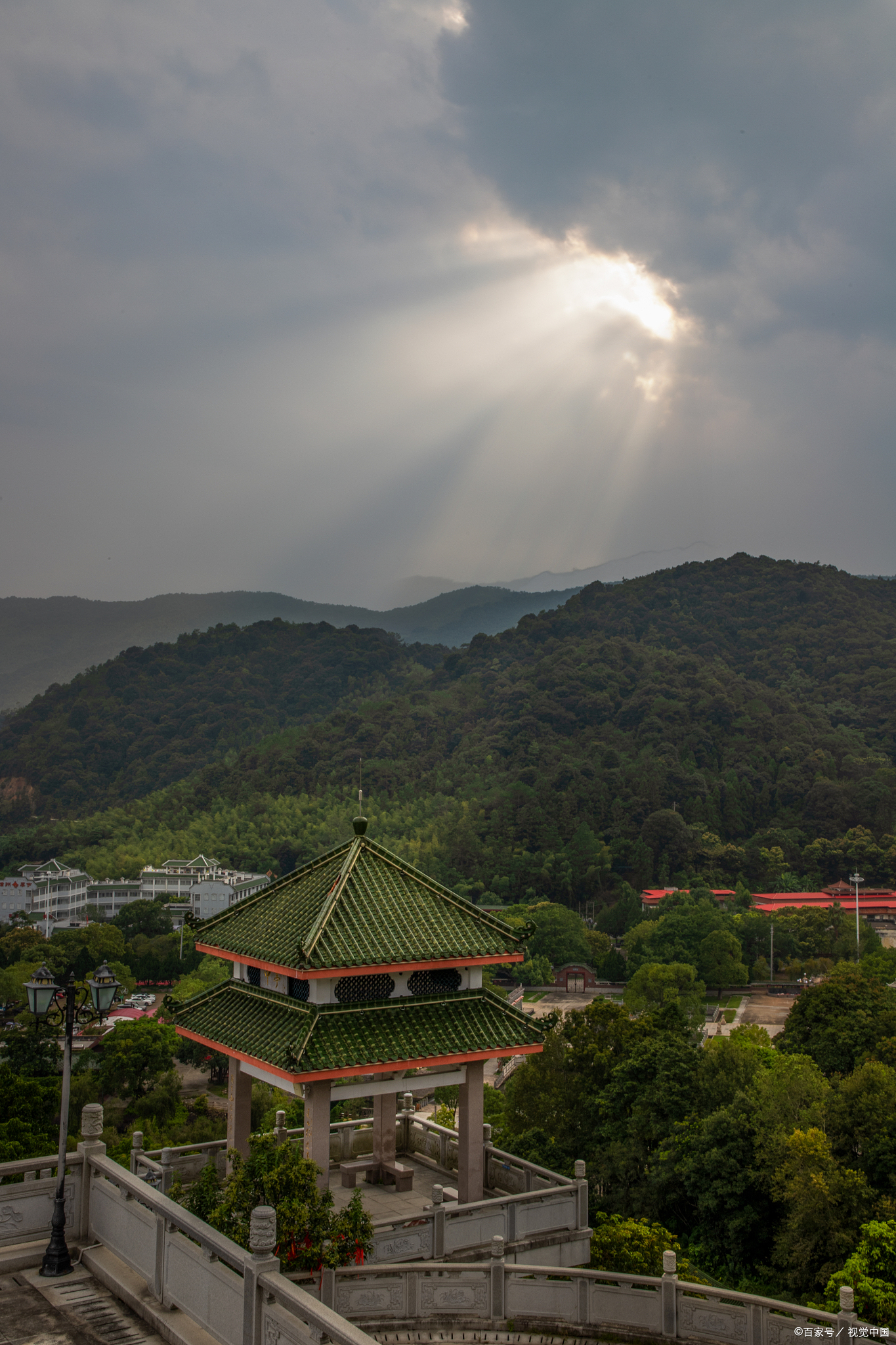 目的地心动指南 西樵山,位于中国广东省佛山市南海区,是岭南四大