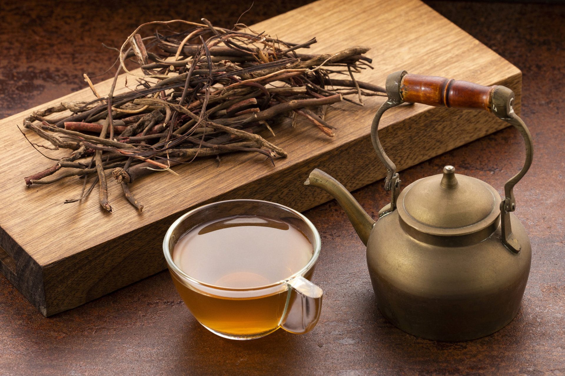 【四款春季药茶,温和滋补,预防疾病】  中医药茶是中医养生的重要组成