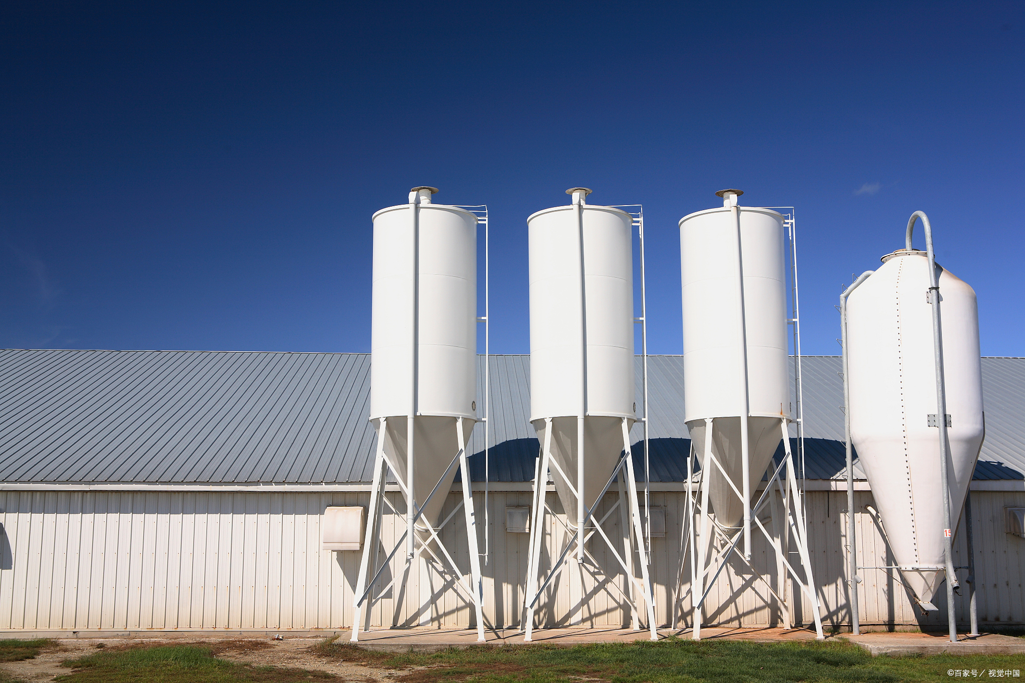 砂浆储料罐放置在地下室顶板,楼板承载力校核