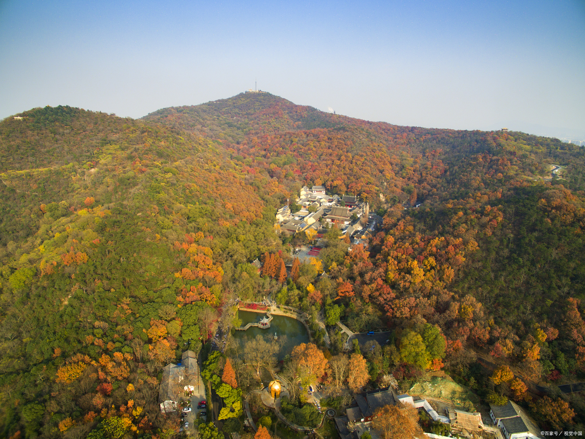 栖霞山位于南京市栖霞区,是一座著名的风景名胜区
