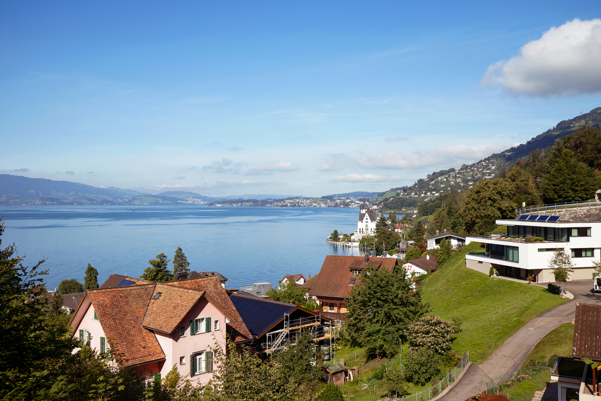 全球有许多美丽的小镇,每个都拥有独特的风景.
