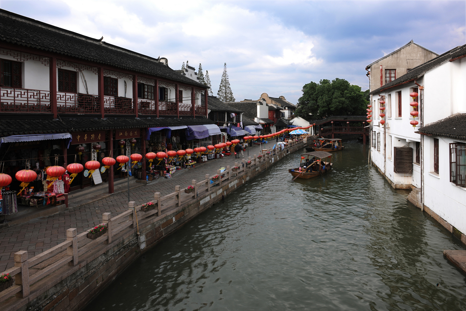嬉行记# 上海新场古镇,位于上海市奉贤区,是一座历史悠久,文化底蕴