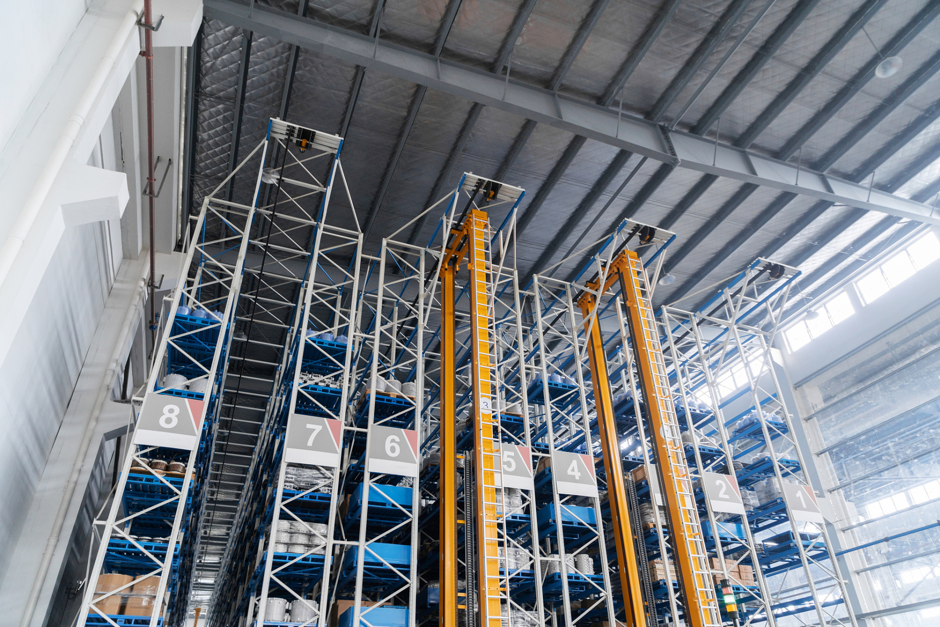 立体仓库货架,向上发展,让存储更高效!但你知道吗?