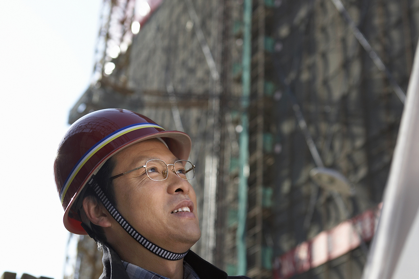 欠债不还的小包工头让人头疼?冷静应对是关键!