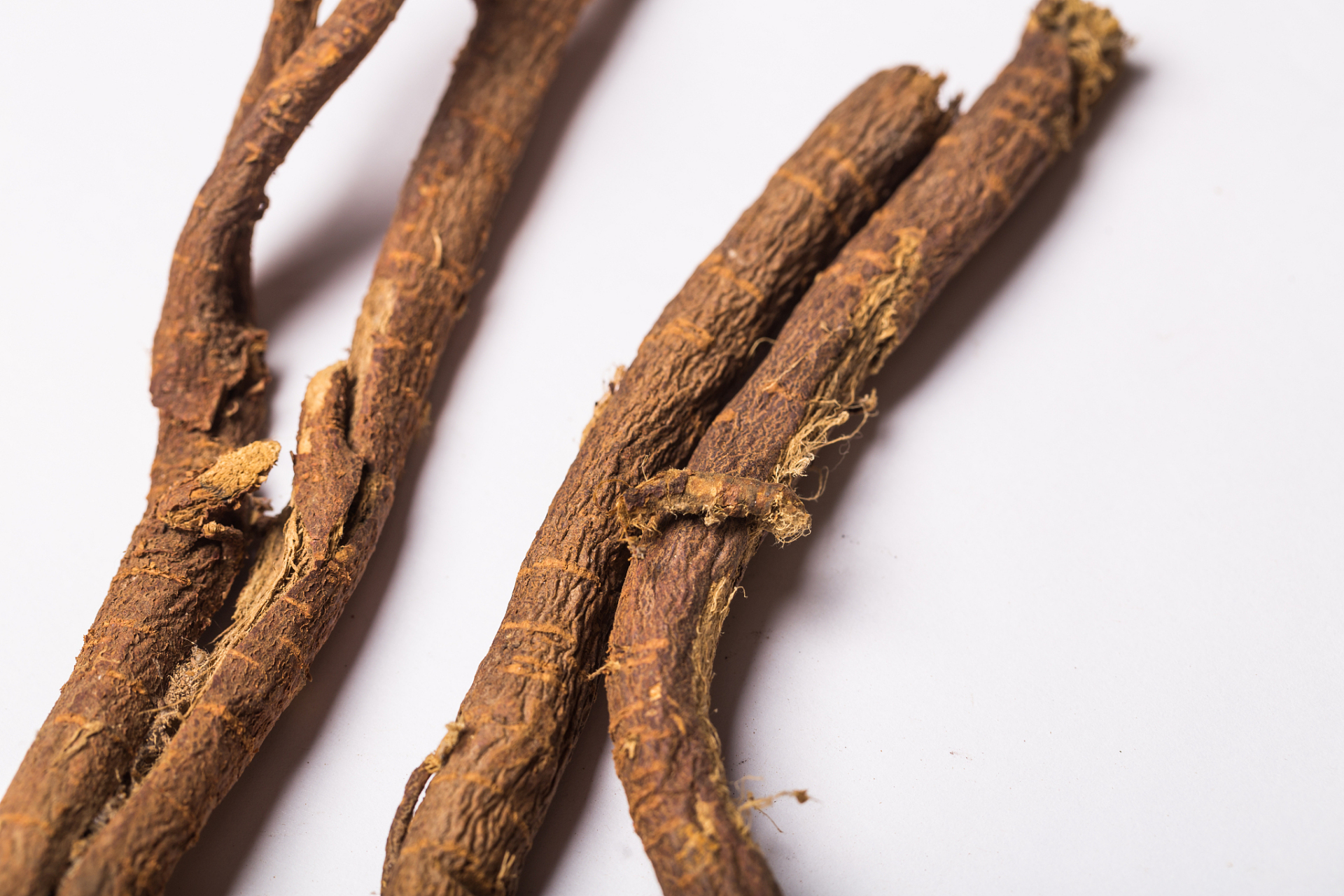 带状疱疹,几味中药外用来止痛,老中医大半生的经验,绝不能失传  作为