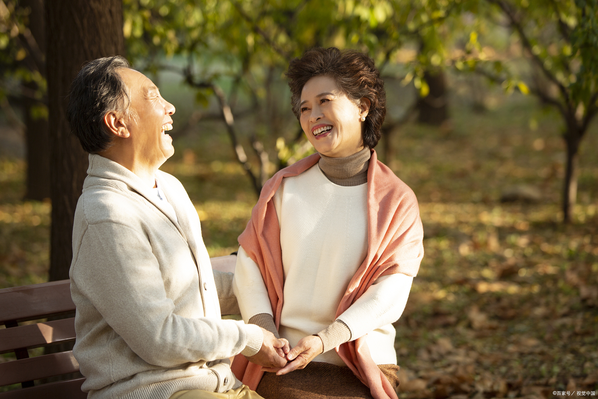 63歲阿姨:不結婚不同居,戀愛式陪伴,讓我的晚年生活幸福無比