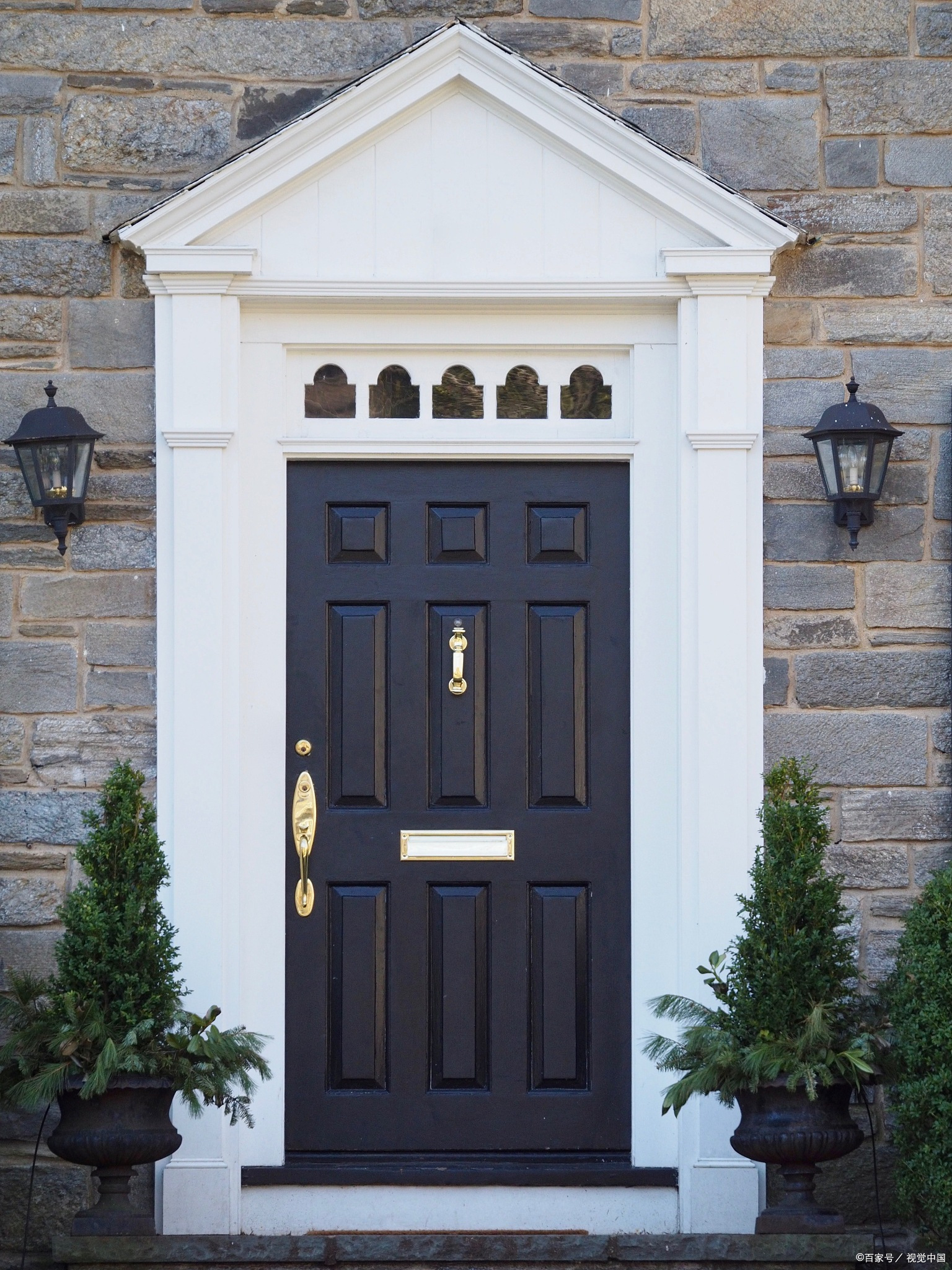 别墅大门庭院大门门头怎么设计