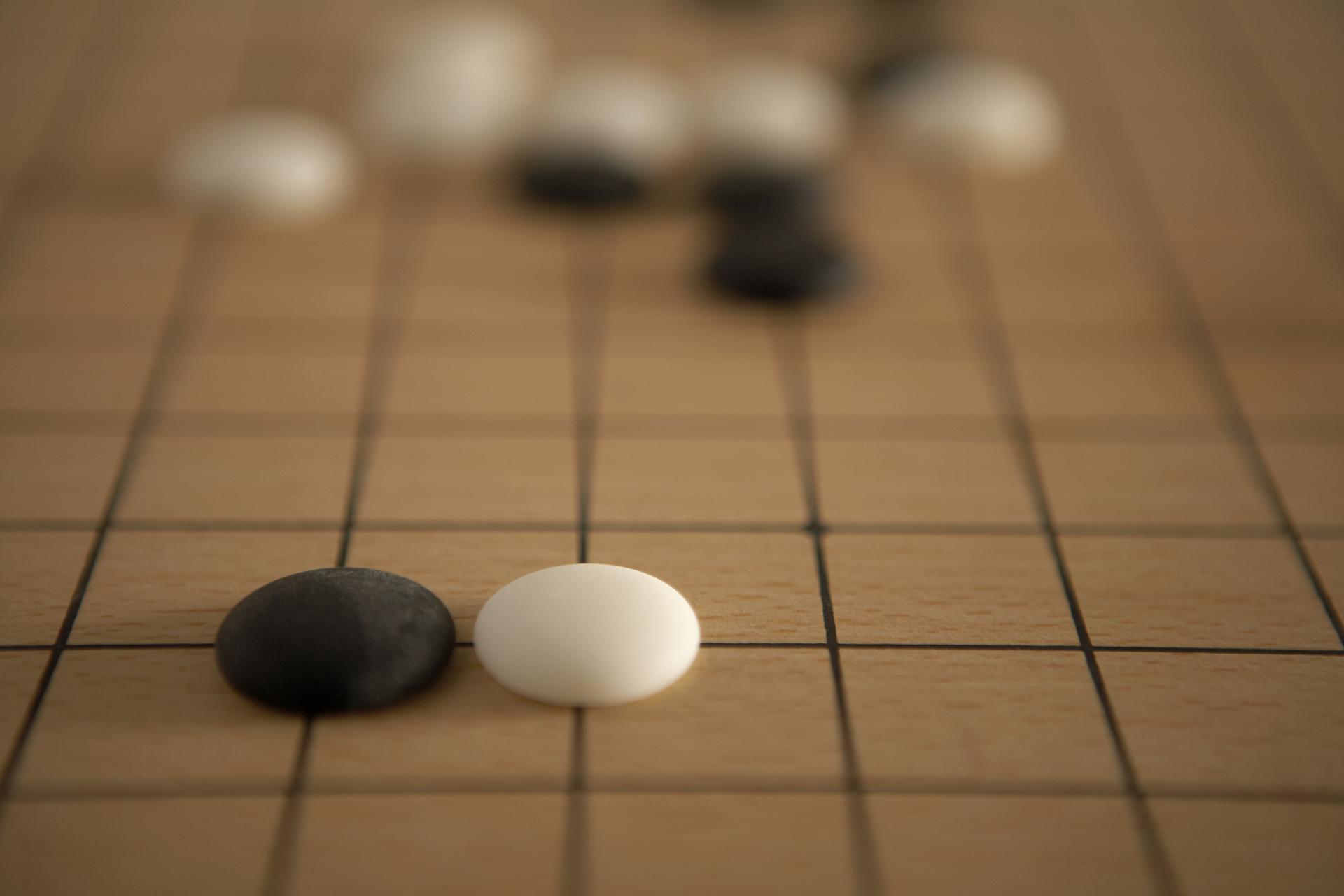 啥叫战略啊?  就一句话:  纵观全局,审时度势,这就是战略.