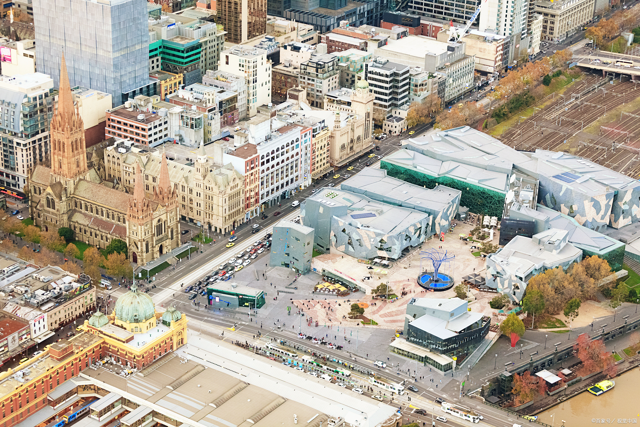 一踏入大阪这座繁华都市,就仿佛踏入了无尽的欢乐海洋.