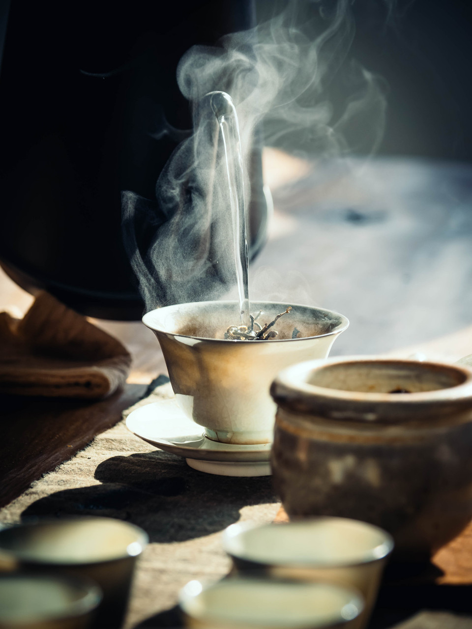 炭火为佳但需谨慎选择燃料哦~ 掌握泡茶的秘密就隐藏在气泡之中.