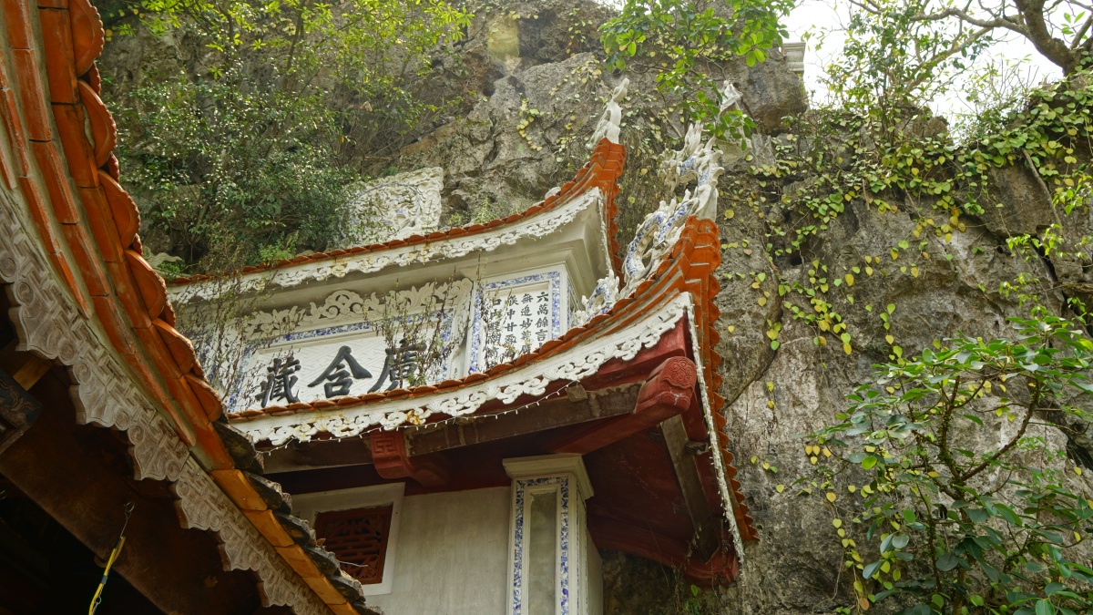 陕西·凤县   消灾寺景区,一处充满禅意与历史韵味的佛教圣地,以其