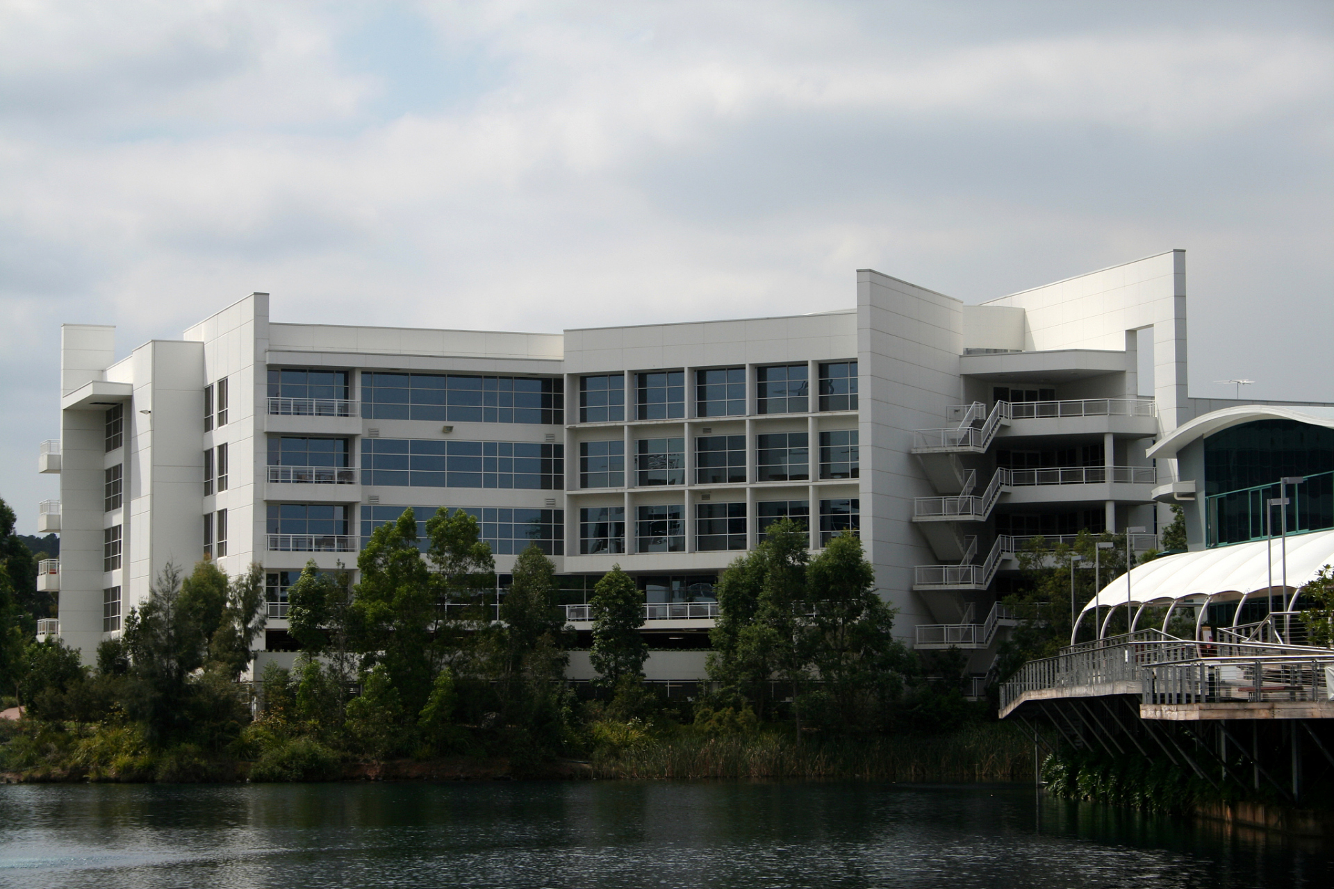 高考志愿填报那些事# 选择去二线城市发展,是否会发展得更好,这是一