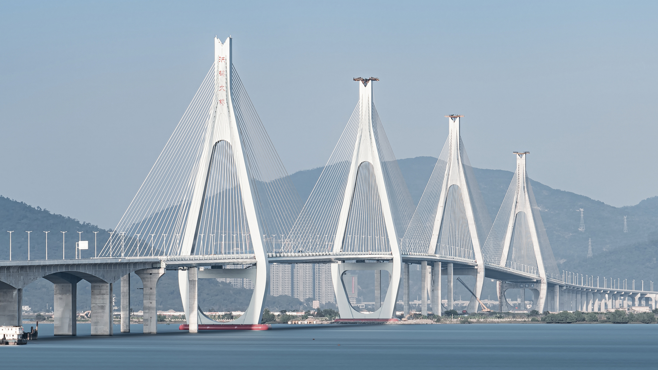 1. 广州珠江大桥  2. 珠江黄埔大桥  3. 猎德大桥  4. 海珠桥  5.