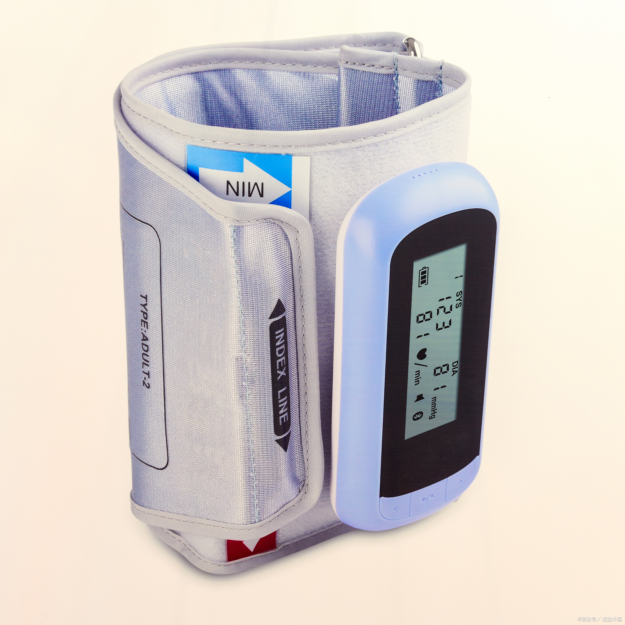 高血压的患者,90%都属于原发性的高血压,也就是由于遗传或者是不明